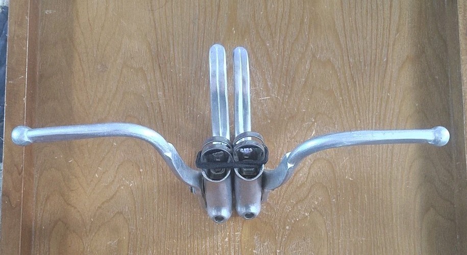 [7.99] Pair Silver Aluminum/steel Bicycle Drop Bar Dual Double Brake Levers 22 m