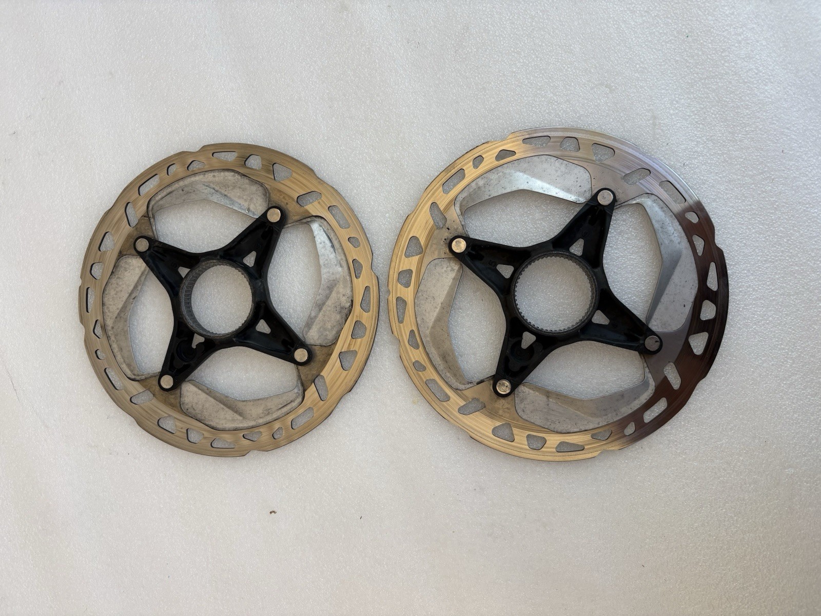Shimano RT-MT800-S Brake Rotors. (PAIR)