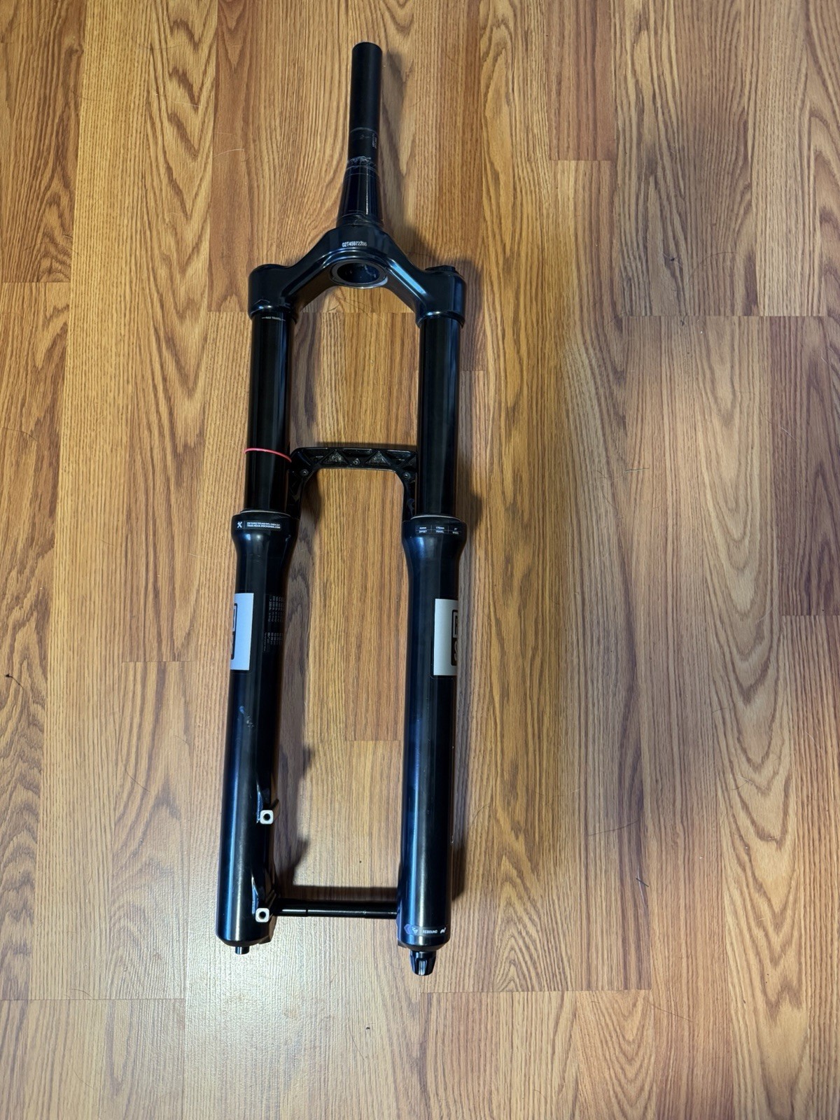 Rock Shock Domain Gold 29in 170mm Mountain Bike