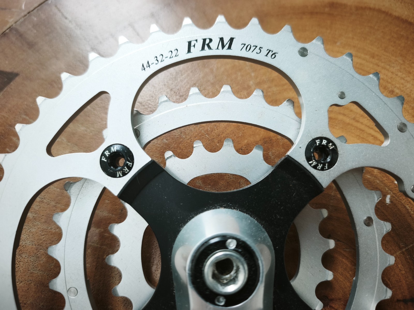 FRM CU2 EVOLUTION 175 44/32/2 CRANKSET ENGLISH THREADED + FSA BOTTOM BRACKET