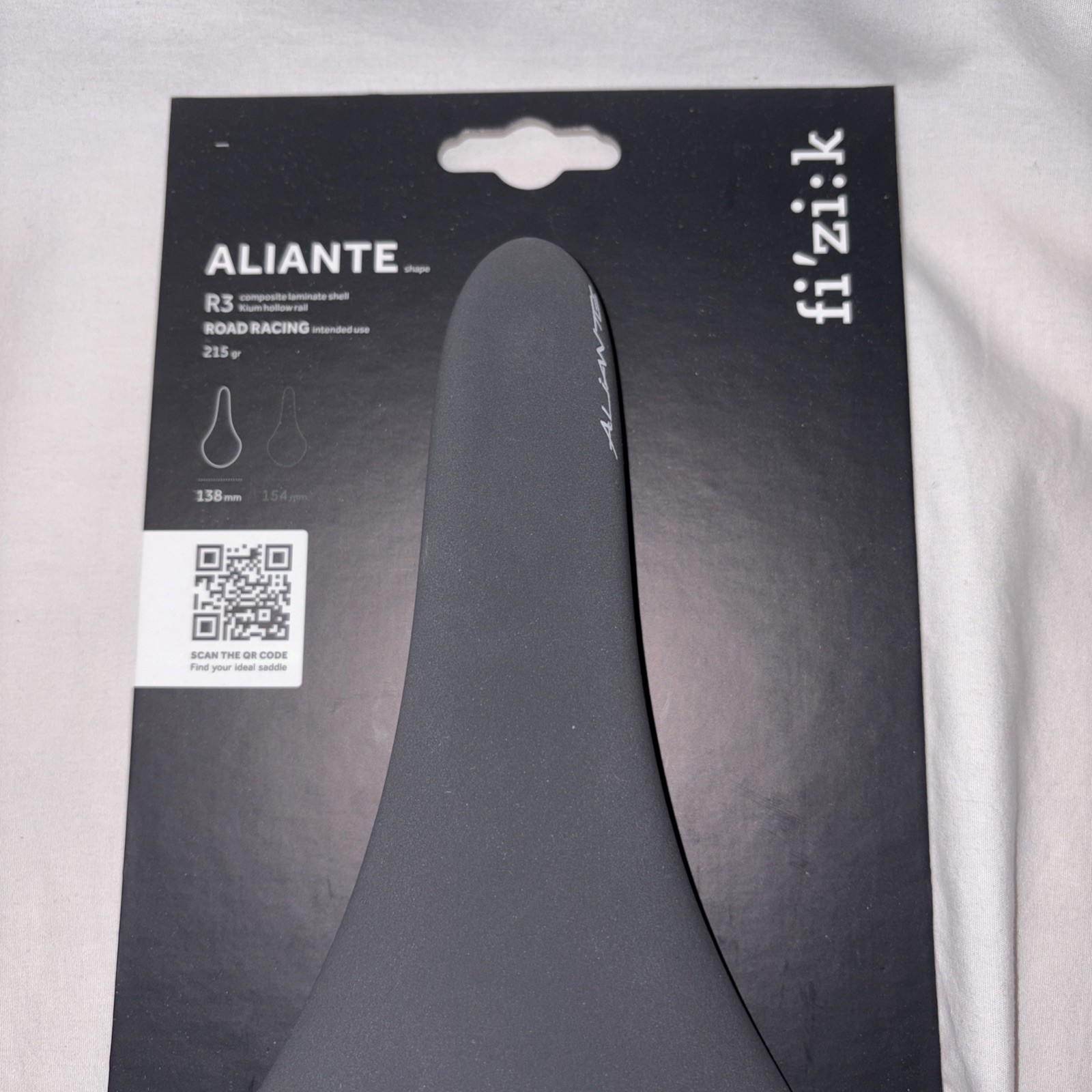 fi”zi:k Aliante R3 Racing 138mm Saddle Black