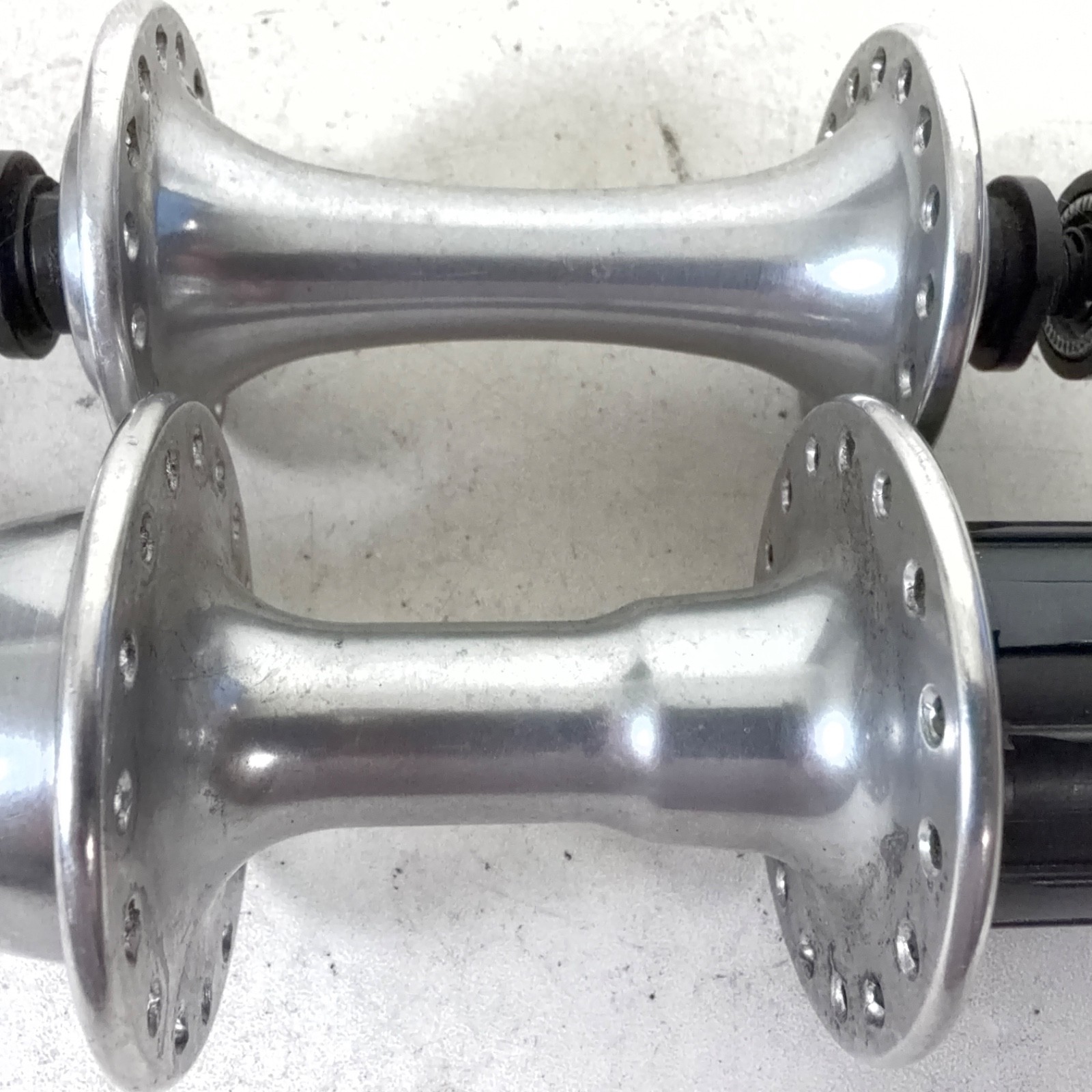 Shimano Vintage RX100 HB-A550 / FH-A551 32/32h Hub Set F/R 8-10 Speed Hyperglide