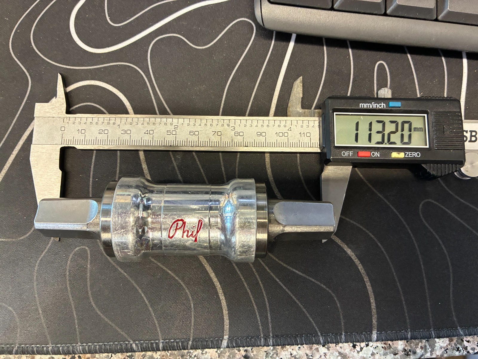 Phil Wood Bottom Bracket 68 X 113 ISO/Campy Steel Spindle Bottom Bracket No Cups