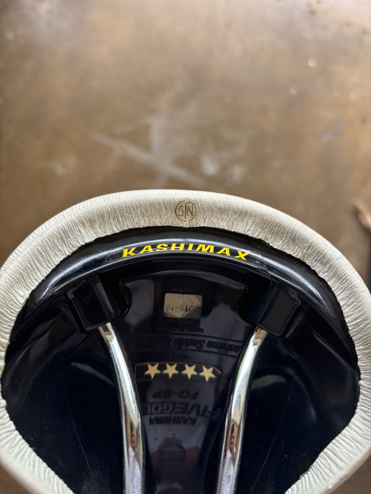 Kashimax Five Gold NJS saddle