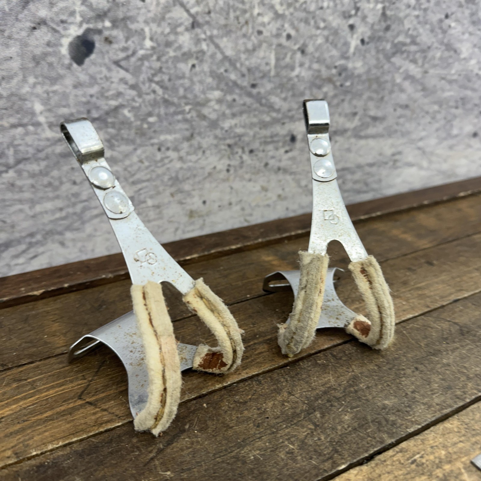 Vintage KKT Leather Toe Clips Silver Steel Medium Road Track Bike Japan 70s 80s