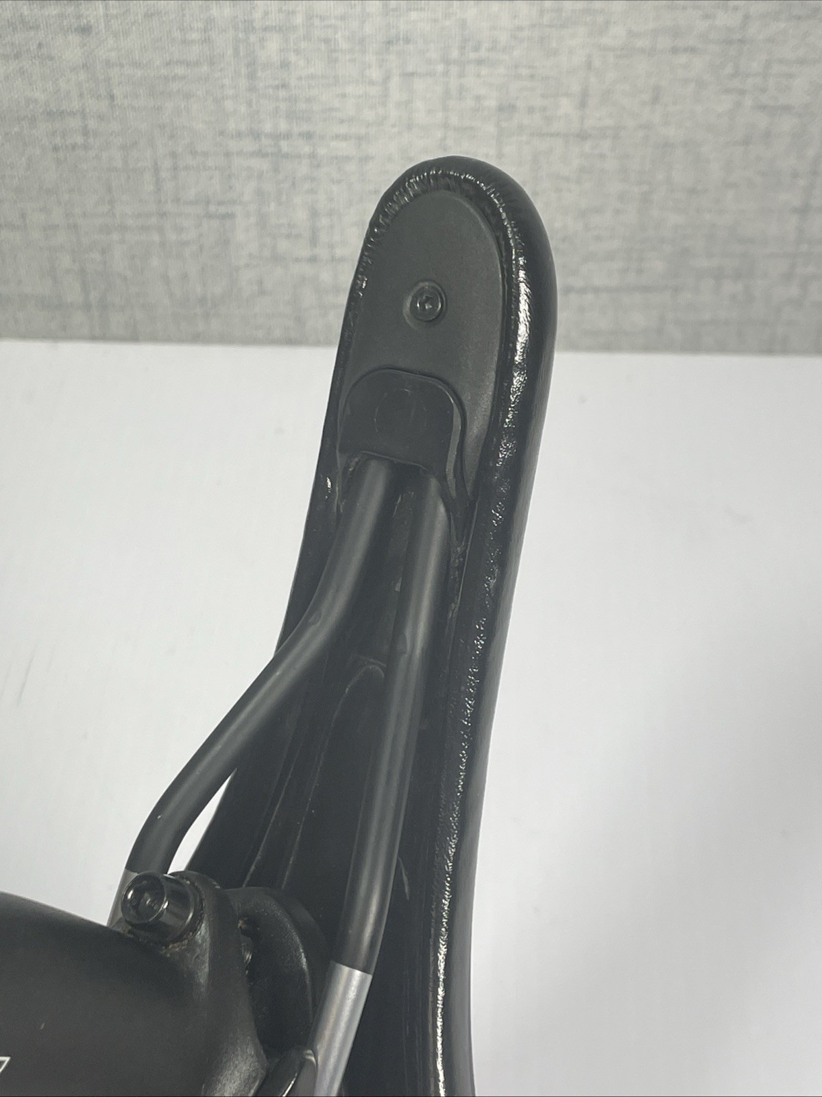 Diamondback Bicycle Saddle Seat w/ HEAD Erica Seatpost Black Bike Saddle Set