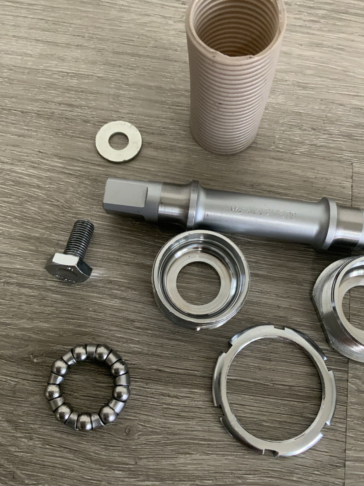 SUGINO BOTTOM BRACKET 70-115 MM ITALIAN THREADING NEW