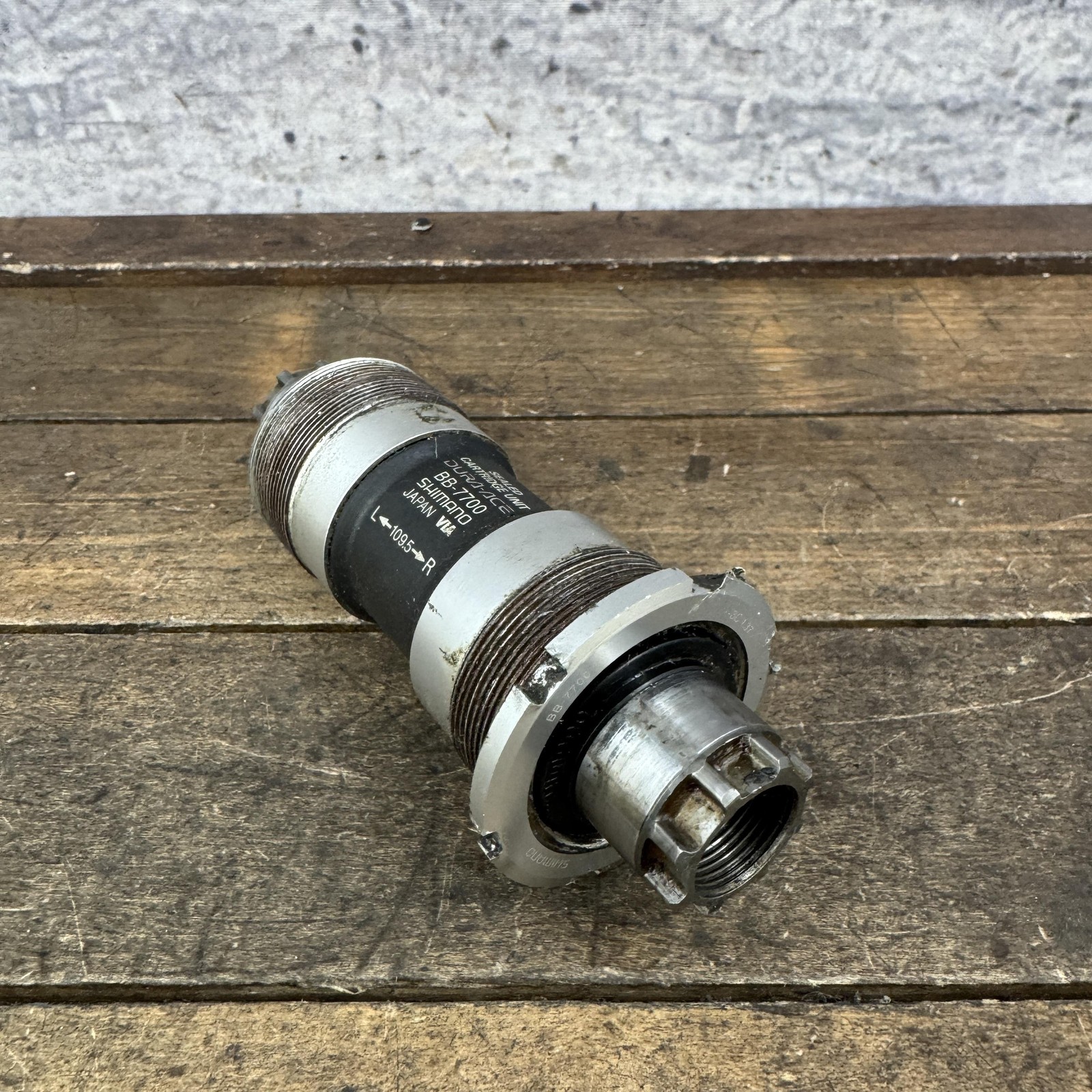 Vintage Shimano Dura-Ace BB-7700 Bottom Bracket Octalink 68mm BSA 109.5mm Japan