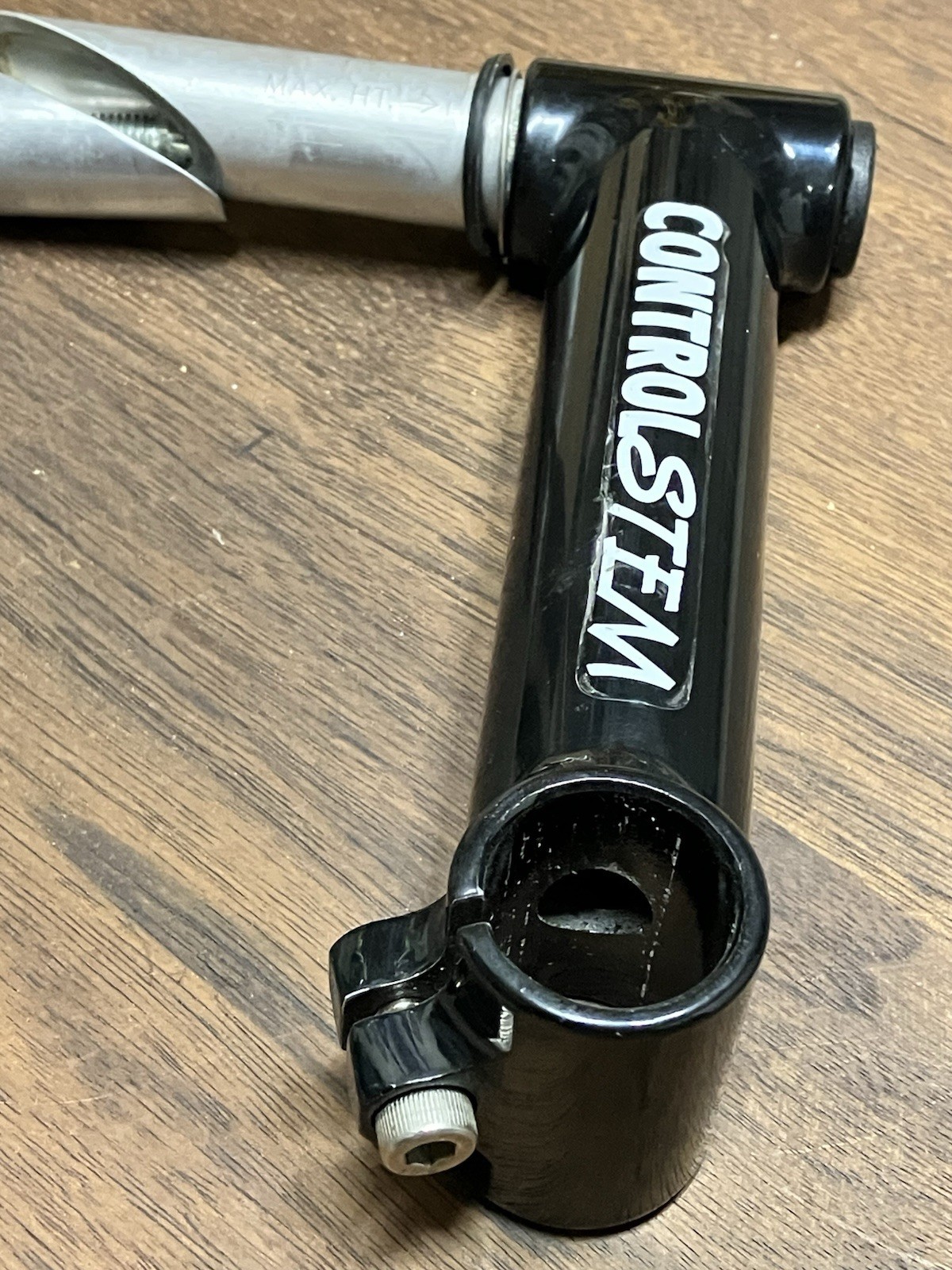 Control Tech Control Stem Quill 1 1/8″, 140mm, 0 deg rise, 25.4 clamp, mtb bike