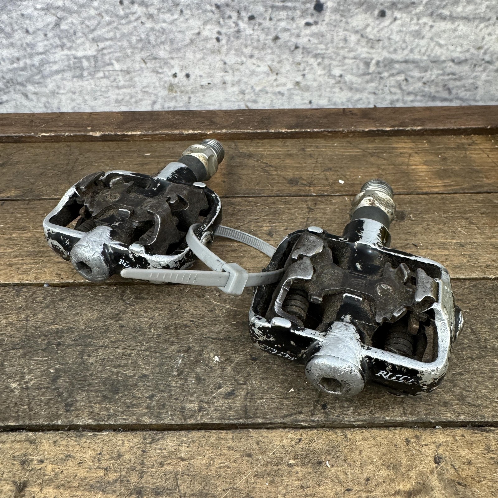 Vintage Ritchey Pedals 9/16 In Black SPD Clipless Road MTB Pair Used
