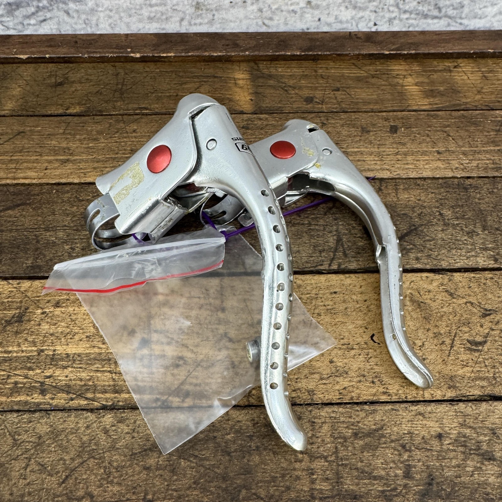 Vintage Shimano 600 Brake Levers Arabesque Pair Non-Aero Silver Drilled 23.8mm