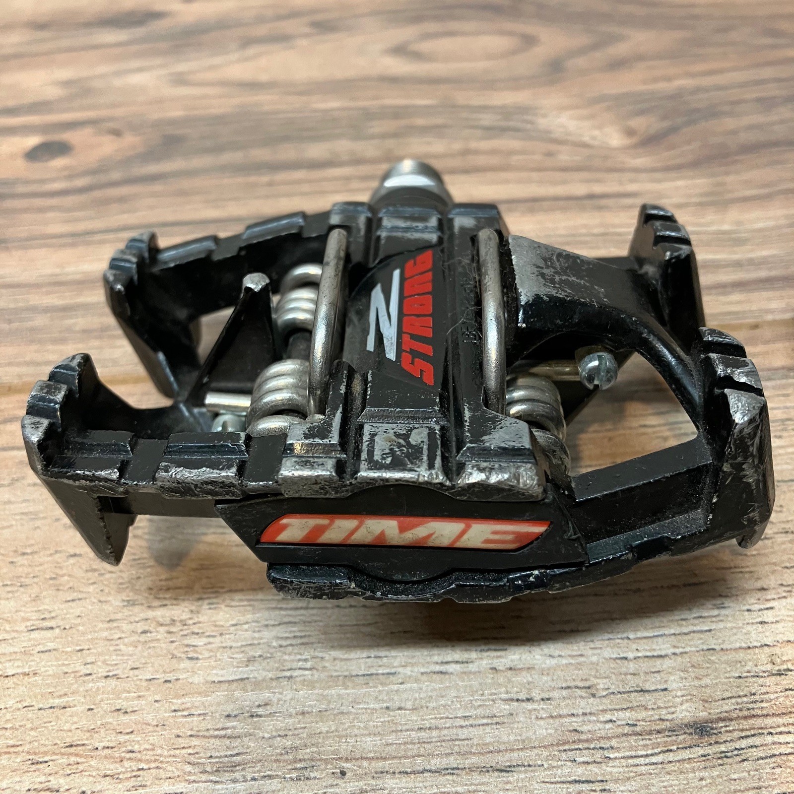 Time ATAC Z Strong Platform Clipless DH Pedals Black No Cleats LOW MILES