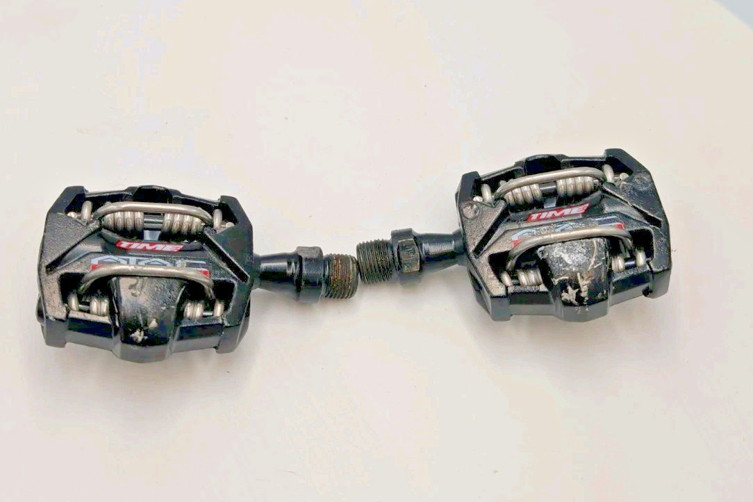 Time ATAC Alium MTB Gravel Hybrid Bicycle Bike Pedals Black & Red No Cleats