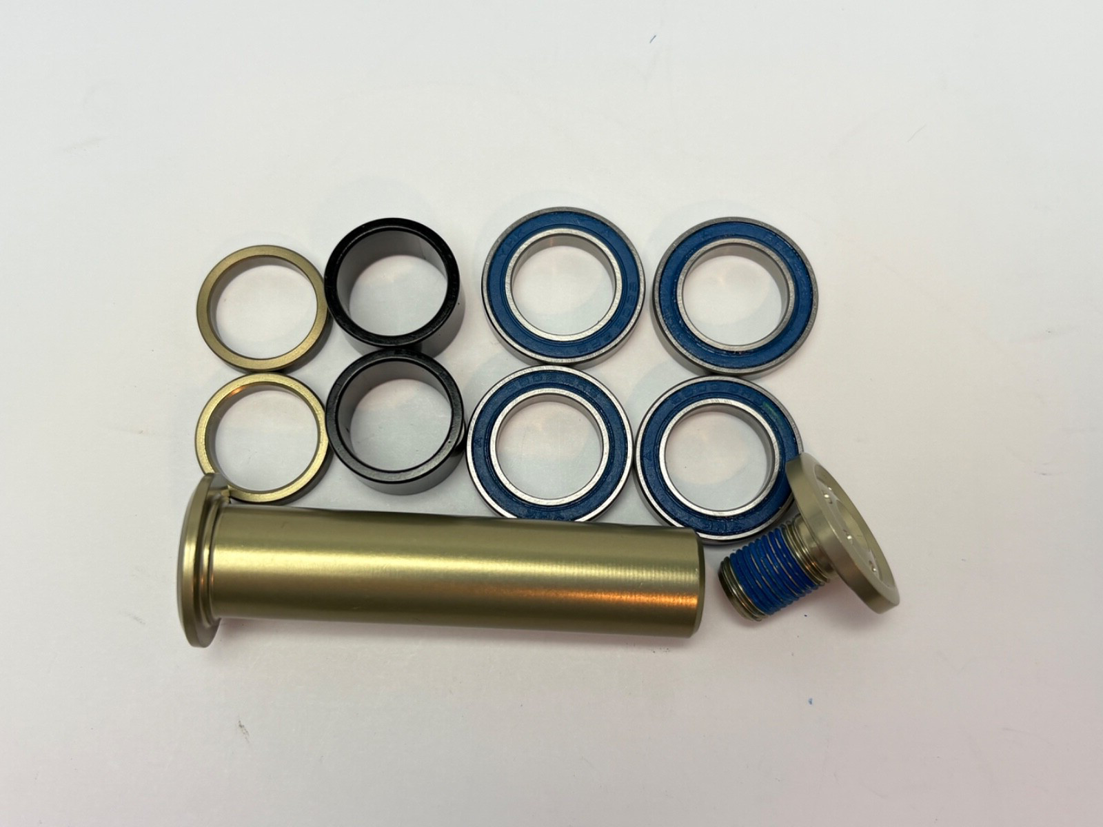 NOS Giant Anthem X Bearings Bolts Spacer Kit Full Set ’09-’12/26″ & ’11-’17 29er