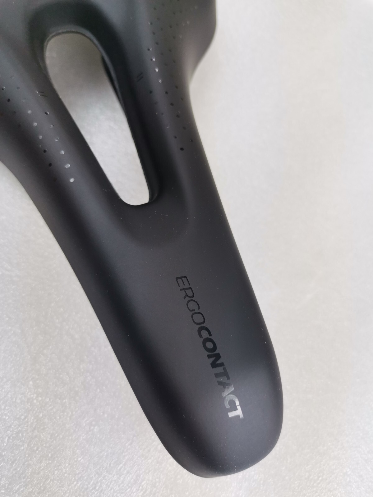 GIANT LIV ERGO CONTACT SHORT NOSE CUT OUT SEAT SADDLE MTB CITY TOURING 160MM