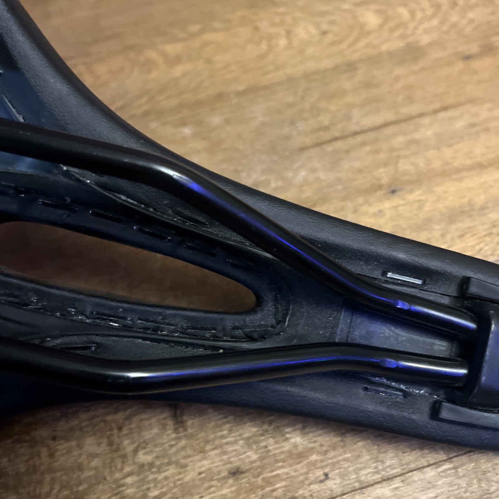Vintage DDK Saddle With Anatomical Cut Out 273 mm Length 162 mm Wide
