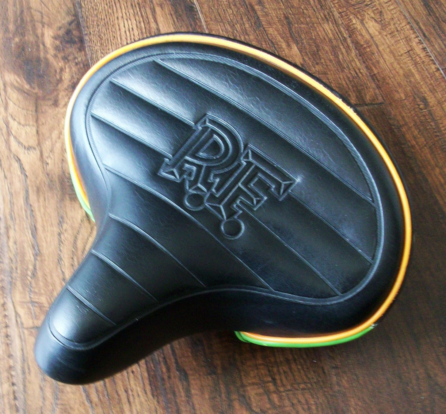 Electra Ed Big Daddy Roth Rat Fink Bike Bicycle Seat Saddle BLACK GREEN FLAMES