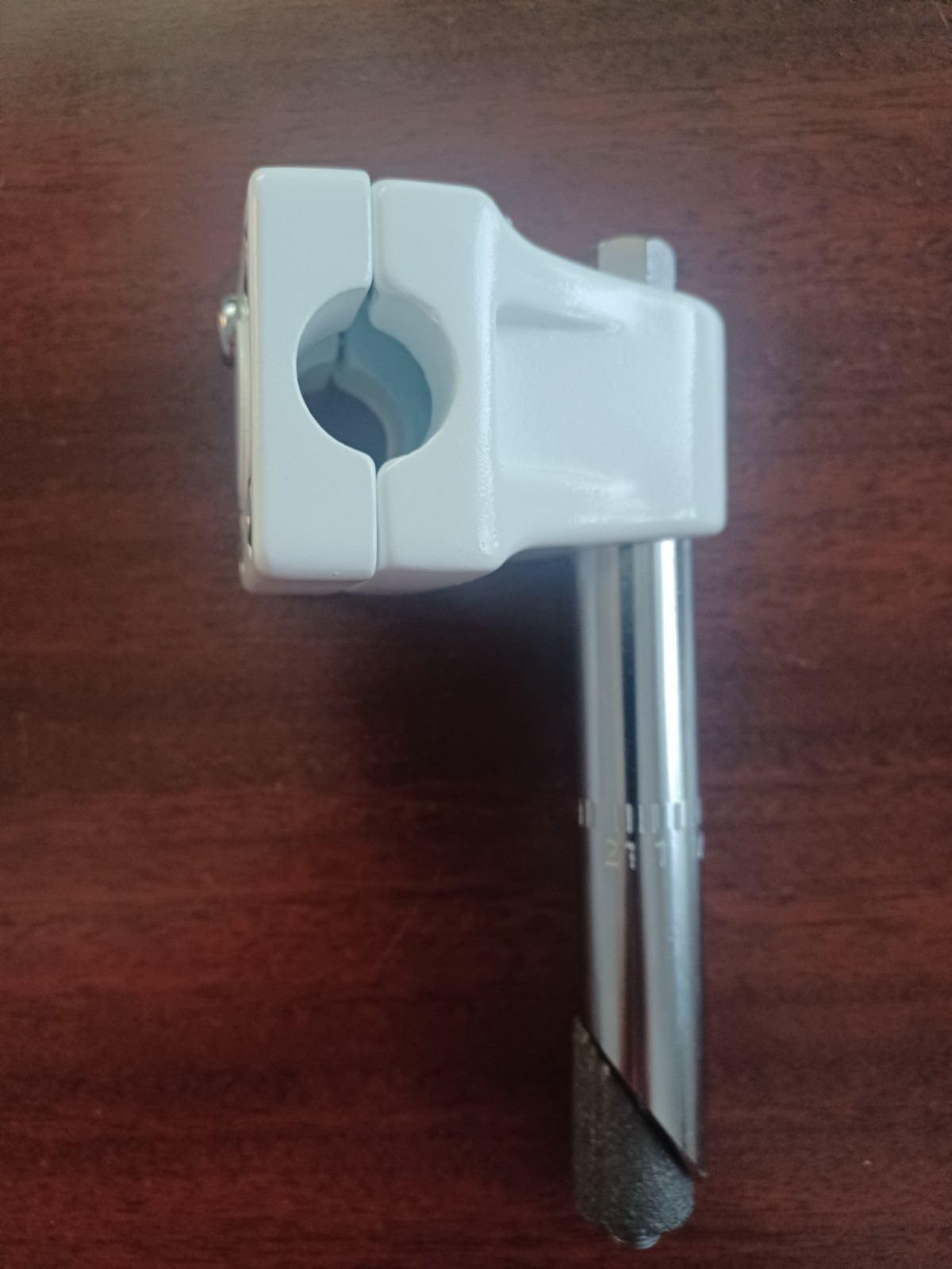 GT STYLE BMX HOLLOW BOLT 1″ QUILL STEM WHITE SCRATCHED & DENT
