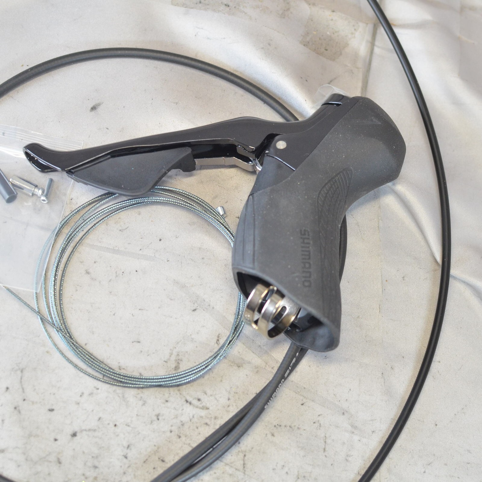 NEW + Cables Shimano 105 R7000 ST-R7000 LEFT/FRONT 2 Speed Double Shifter Black