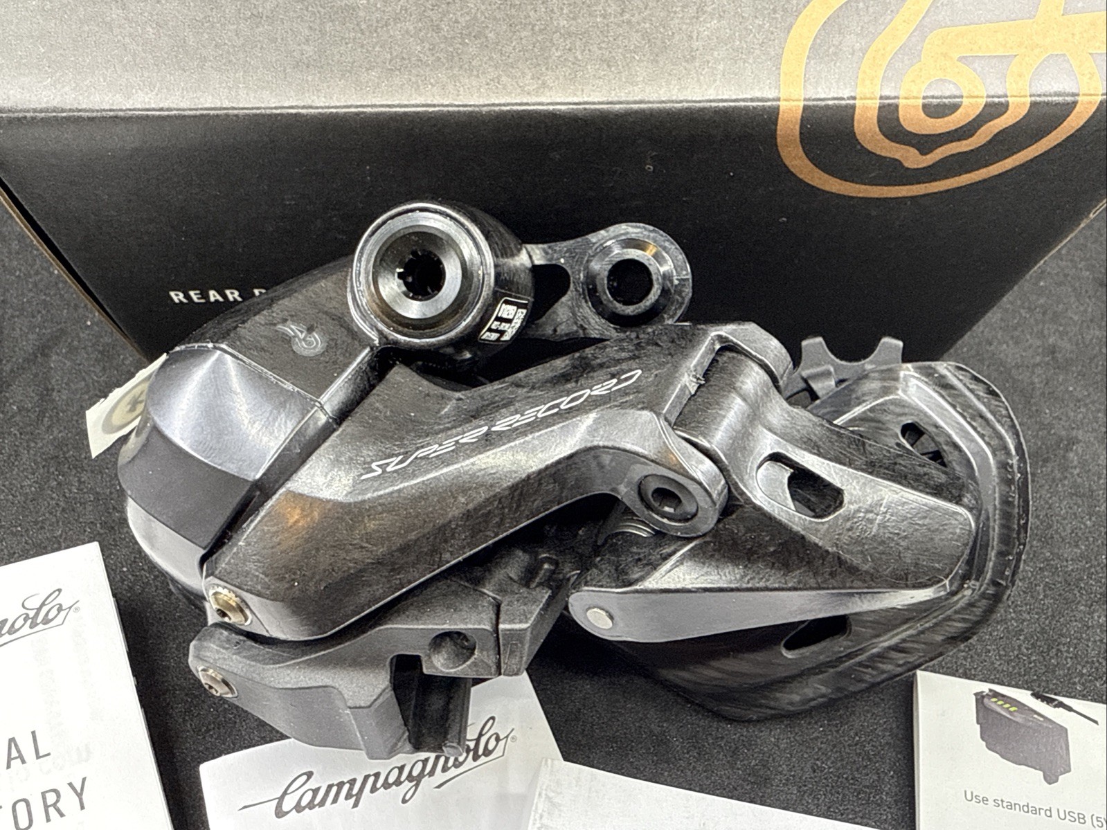 Campagnolo SUPER RECORD Wireless Rear Derailleur 12-Speed Medium Cage Carbon