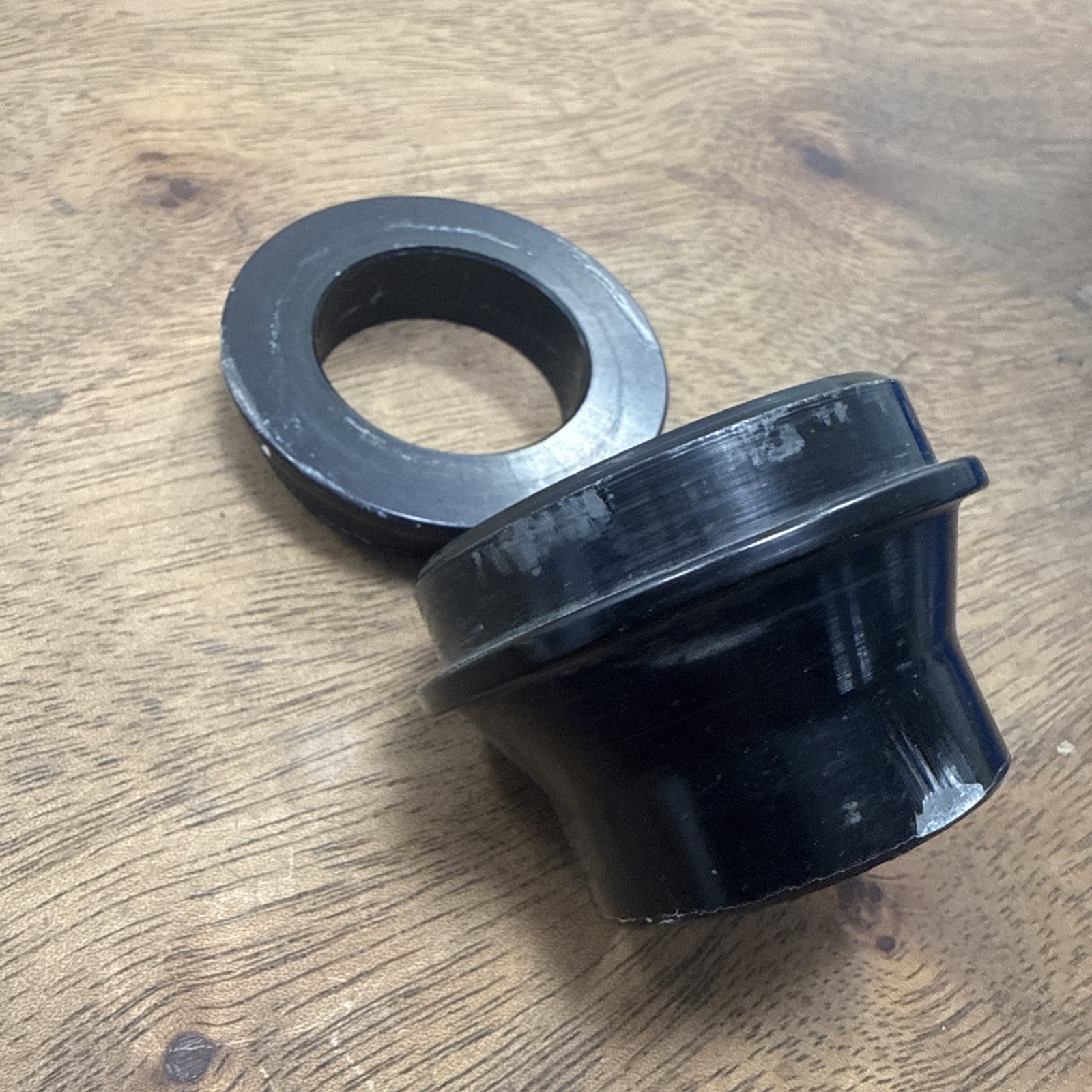 Cannondale Headshox Lefty Adapter Cups for Standard 1″1/8″ Fork
