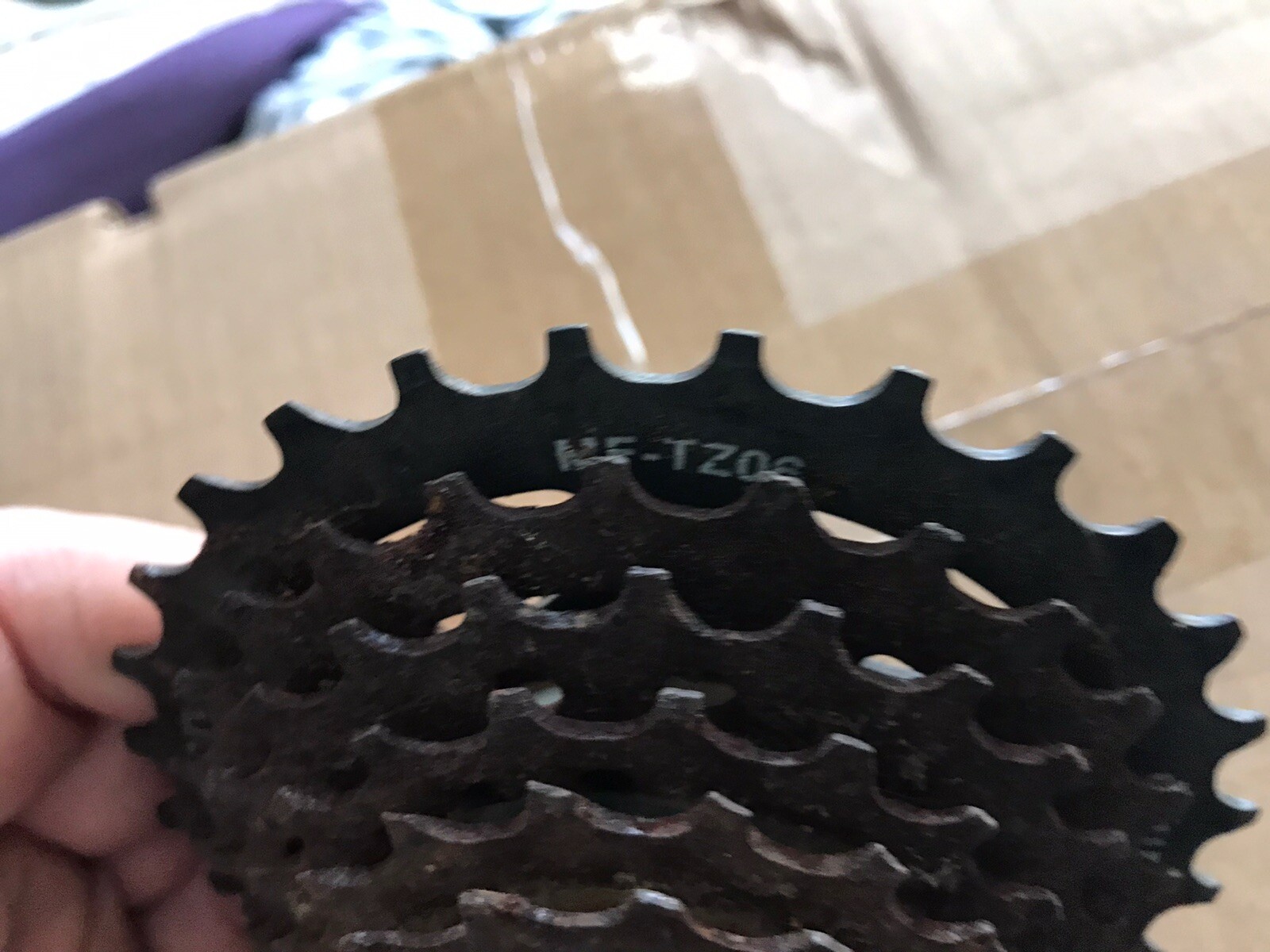 SHIMANO MF-TZ06 FREEWHEEL 6 Spd SCREW-ON