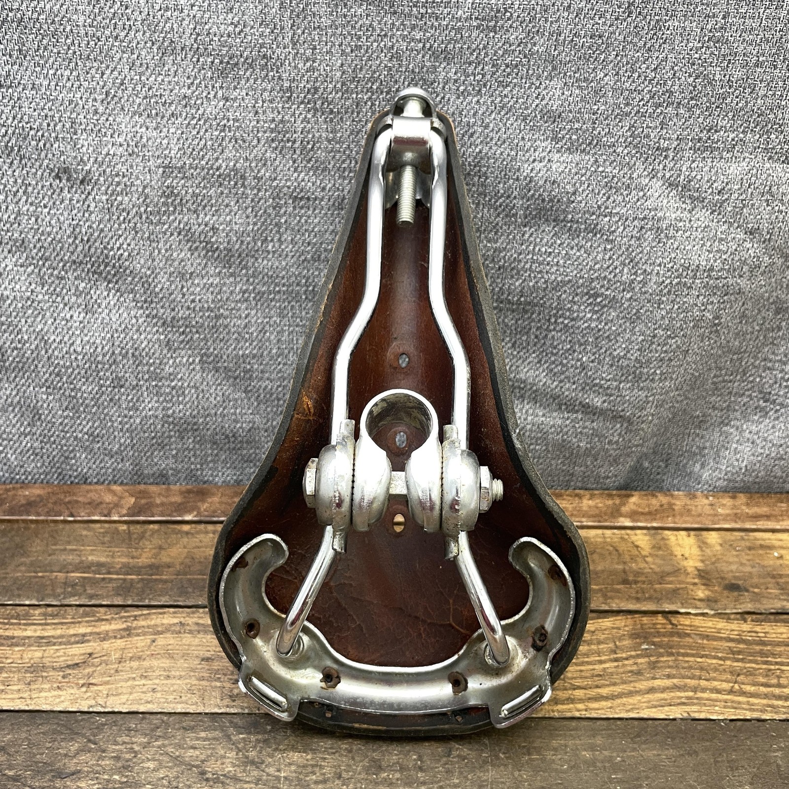 Vintage Brooks Leather Saddle Seat Brown England Road Racing Klunker Bicycle