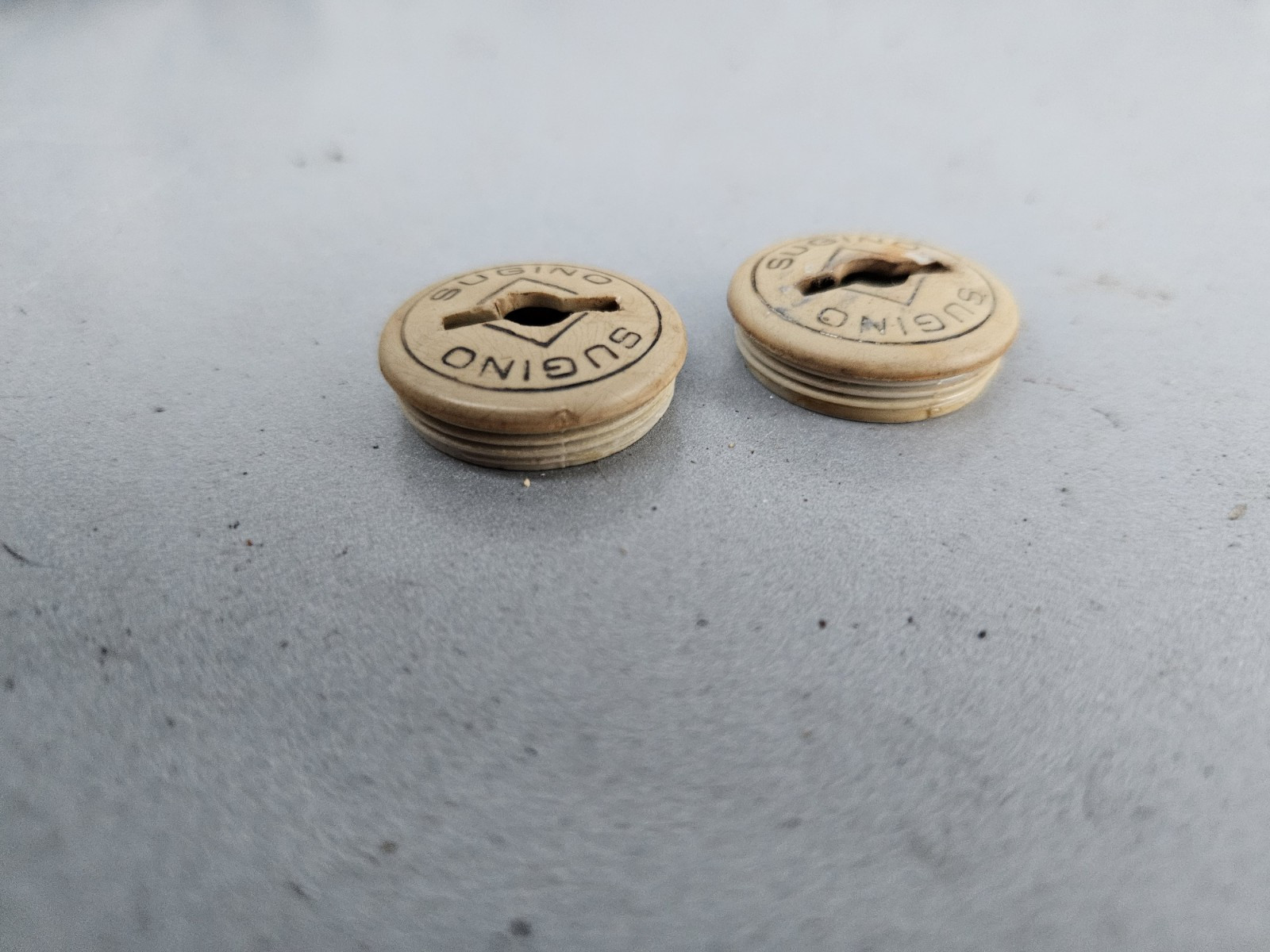 Set of 2 Vintage Old School Sugino Crankset Dust Caps Beige Japan