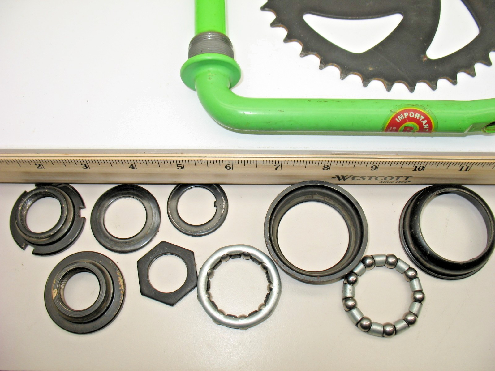Black/Green Steel Crank 40 Tooth Chainring, 140mm (5-1/2″) with B/B Set – USED