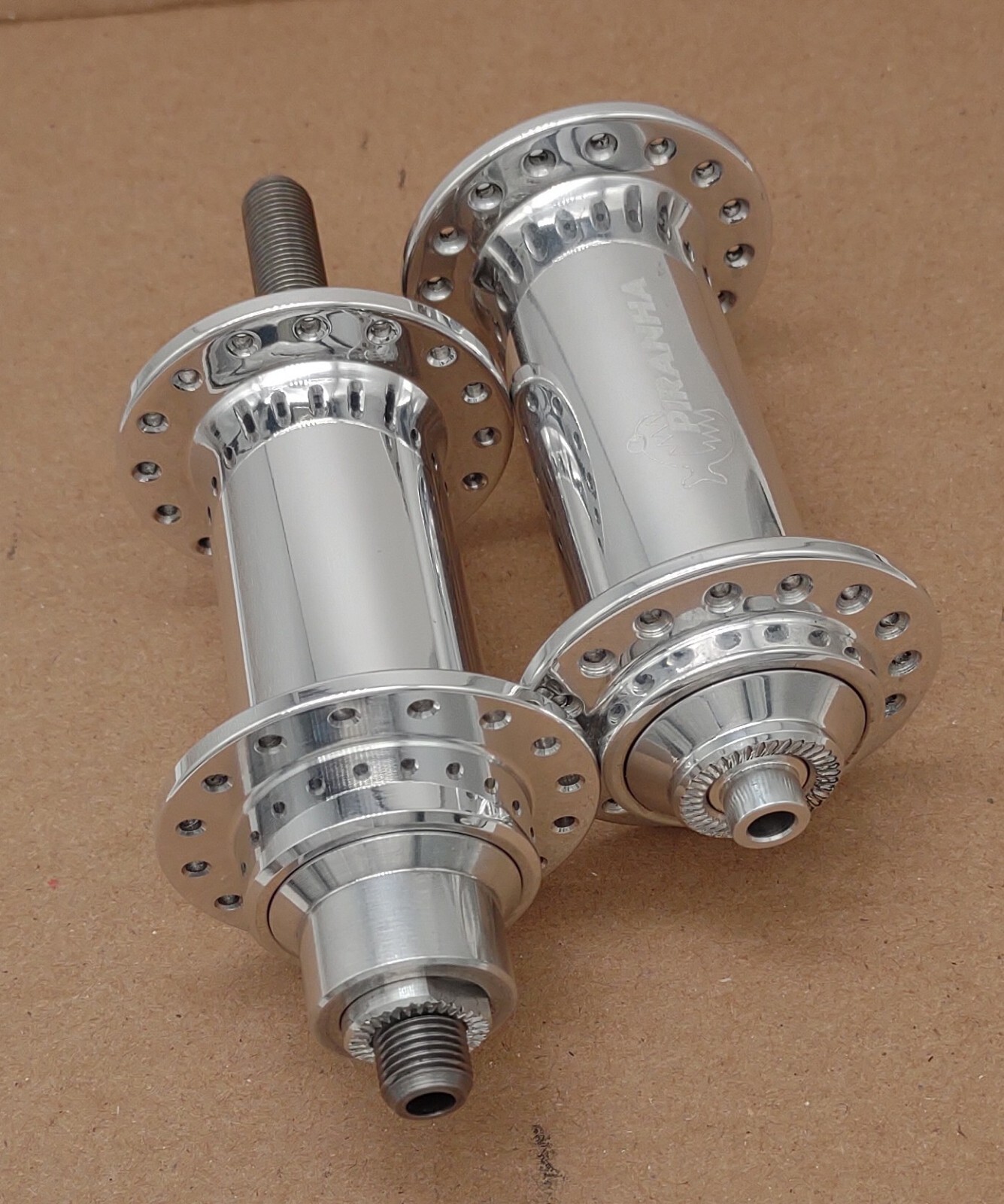NOS Vintage Piranha USA CNC Hub Set Shimano Compatible 90s Mountain Bike Silver