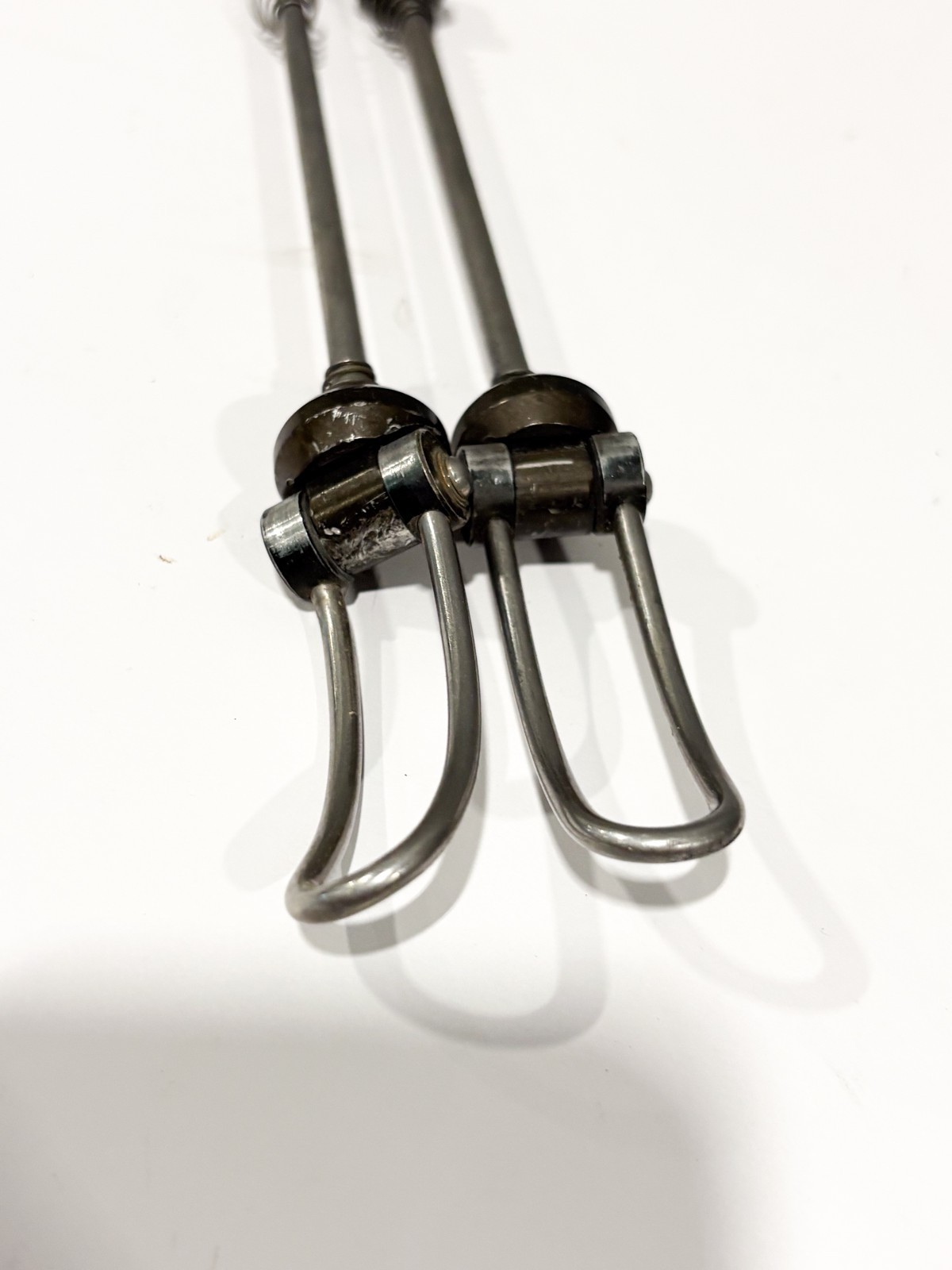 Odyssey Svelte Titanium Skewer Set silver quick release 100/135 retro rare MTB