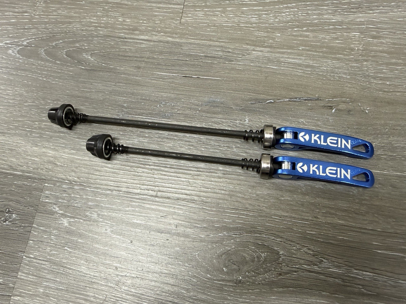 Klein Repop Ano Blue Bicycle Quick Release Skewer Set 100 130 / 135