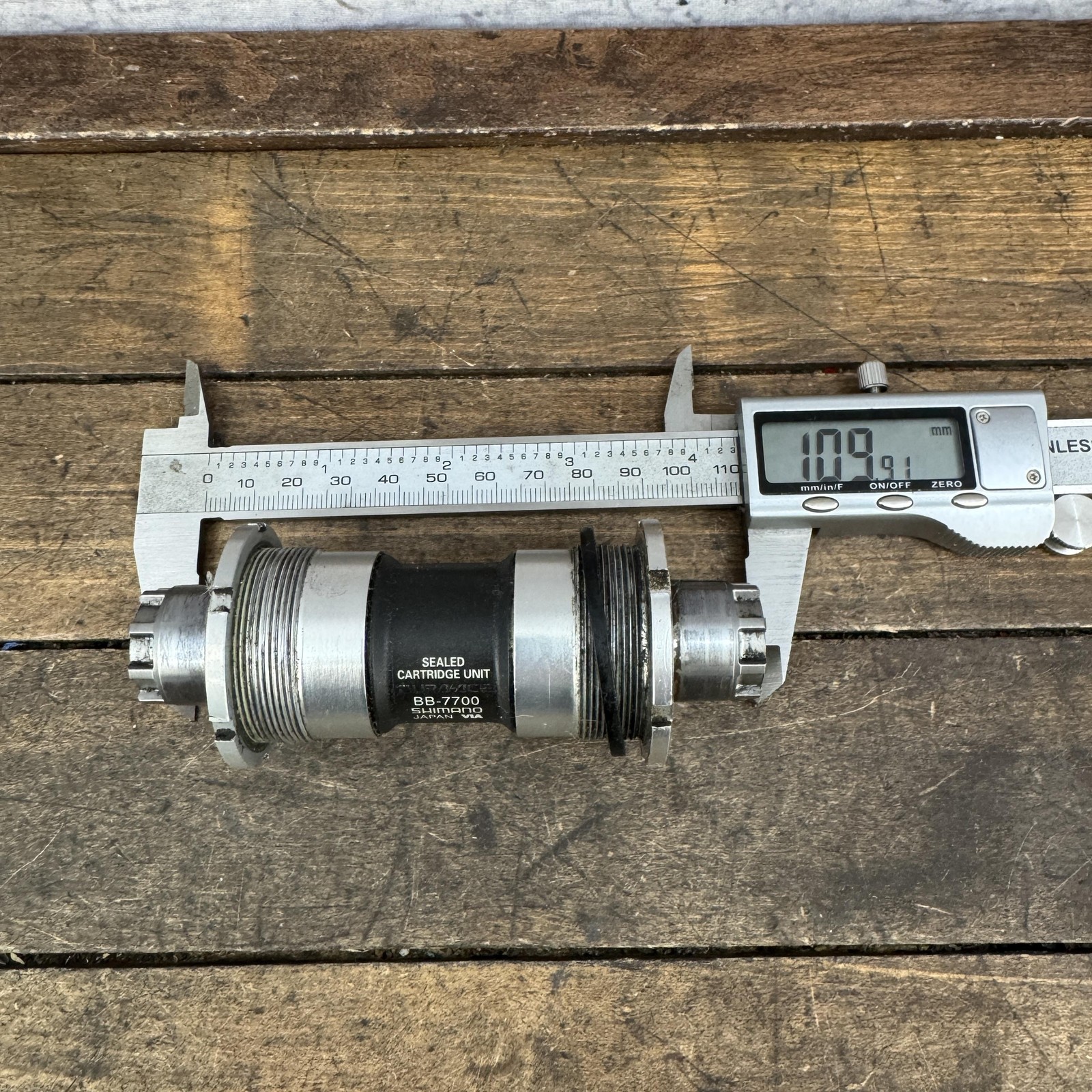 Vintage Shimano Dura-Ace BB-7700 Bottom Bracket OCTALINK 68mm BSA 109.5mm V1