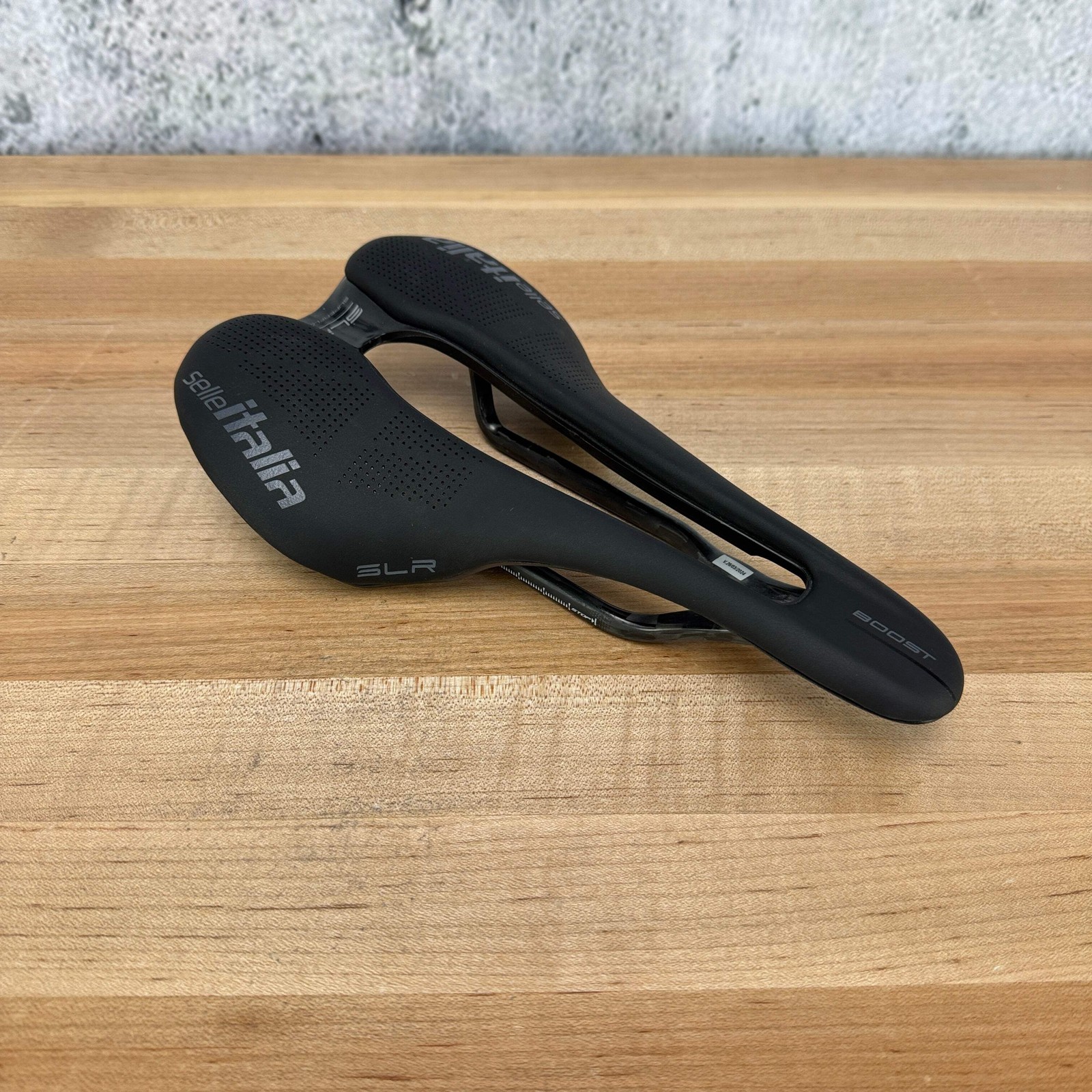 New Takeoff! Selle Italia SLR Boost Superflow L3 7x9mm Carbon Rails 145mm Saddle