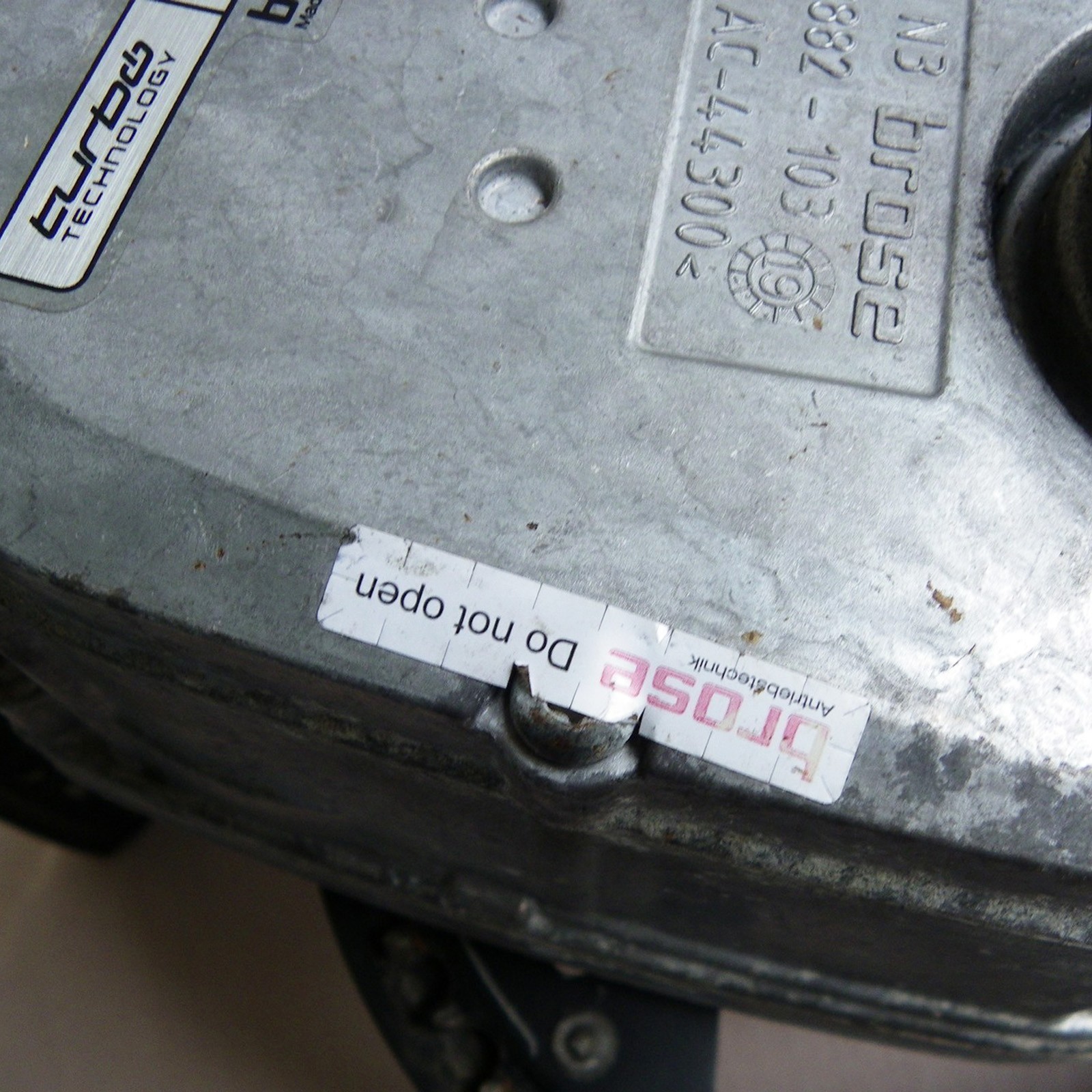 BROSE E-BIKE PEDAL MOTOR 250W 36V DRIVE C E22243-200 WRECKED BICYCLE ITEM