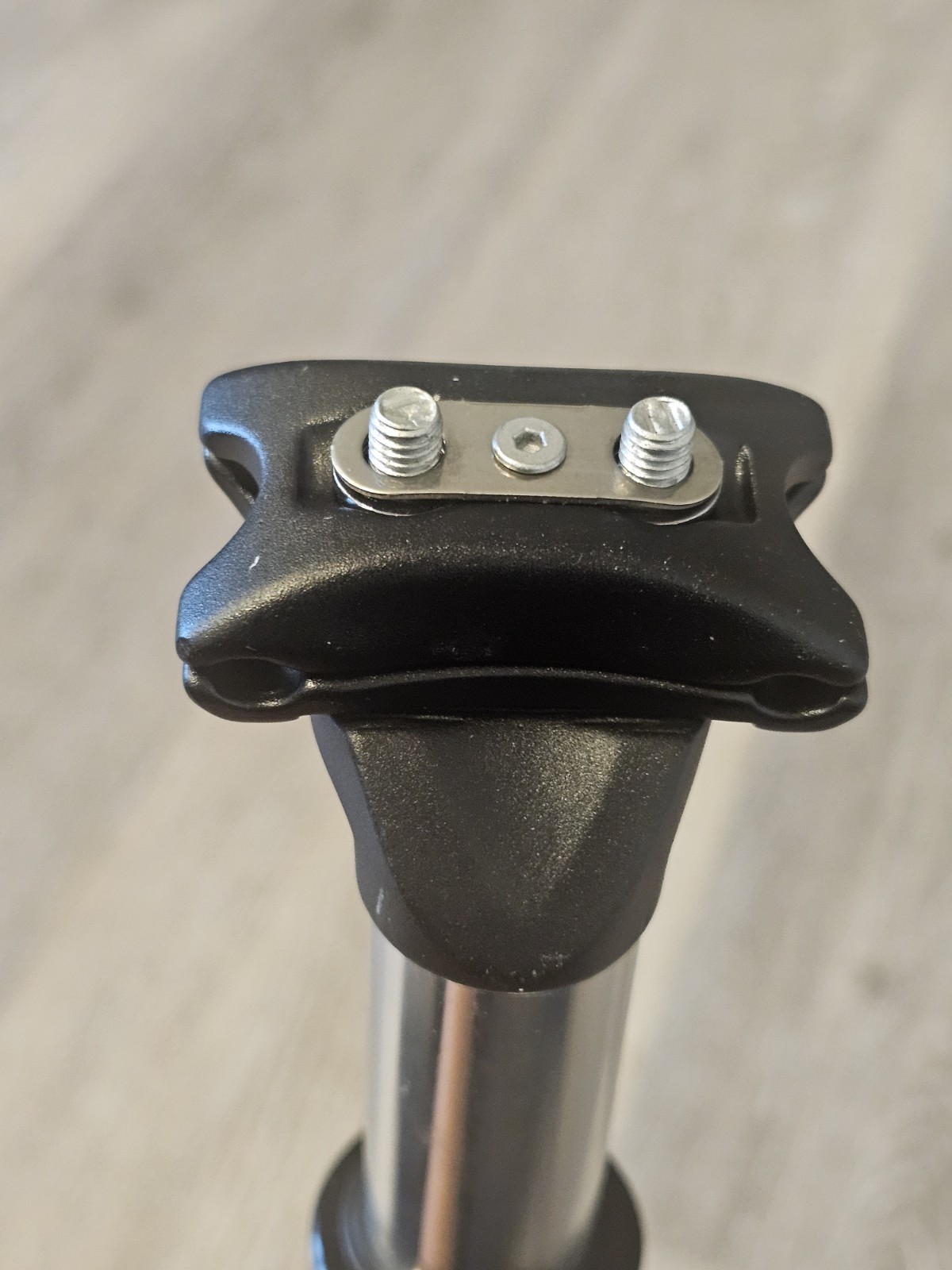 GANOPPER SPS-405 Alu Racing 27 Road Track Bicycle Seatpost mini Insertion 350mm