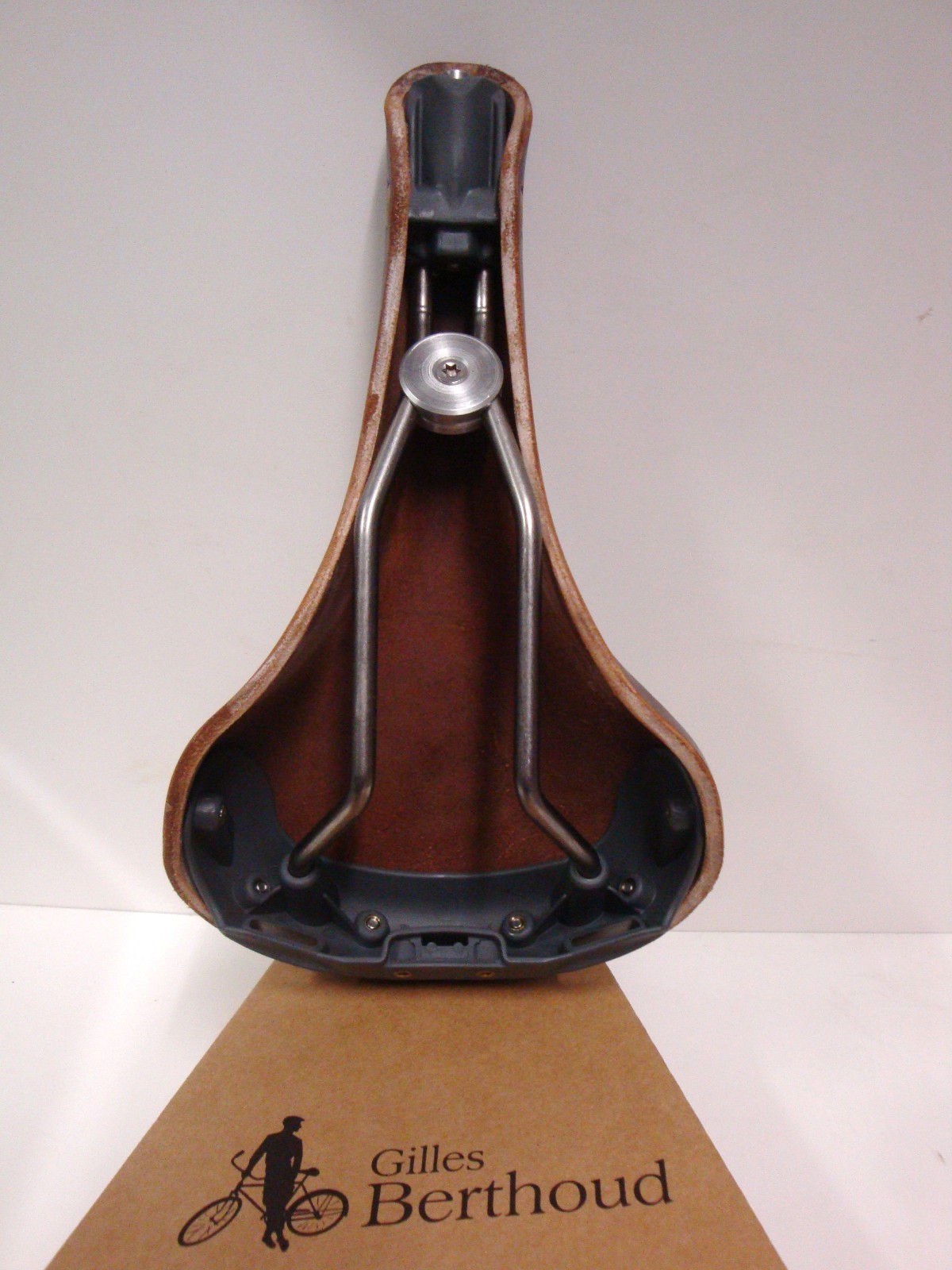 NEW GILLES BERTHOUD SADDLE SEAT ARAVIS BROWN MADE IN FRANCE IDEALE BROOKS