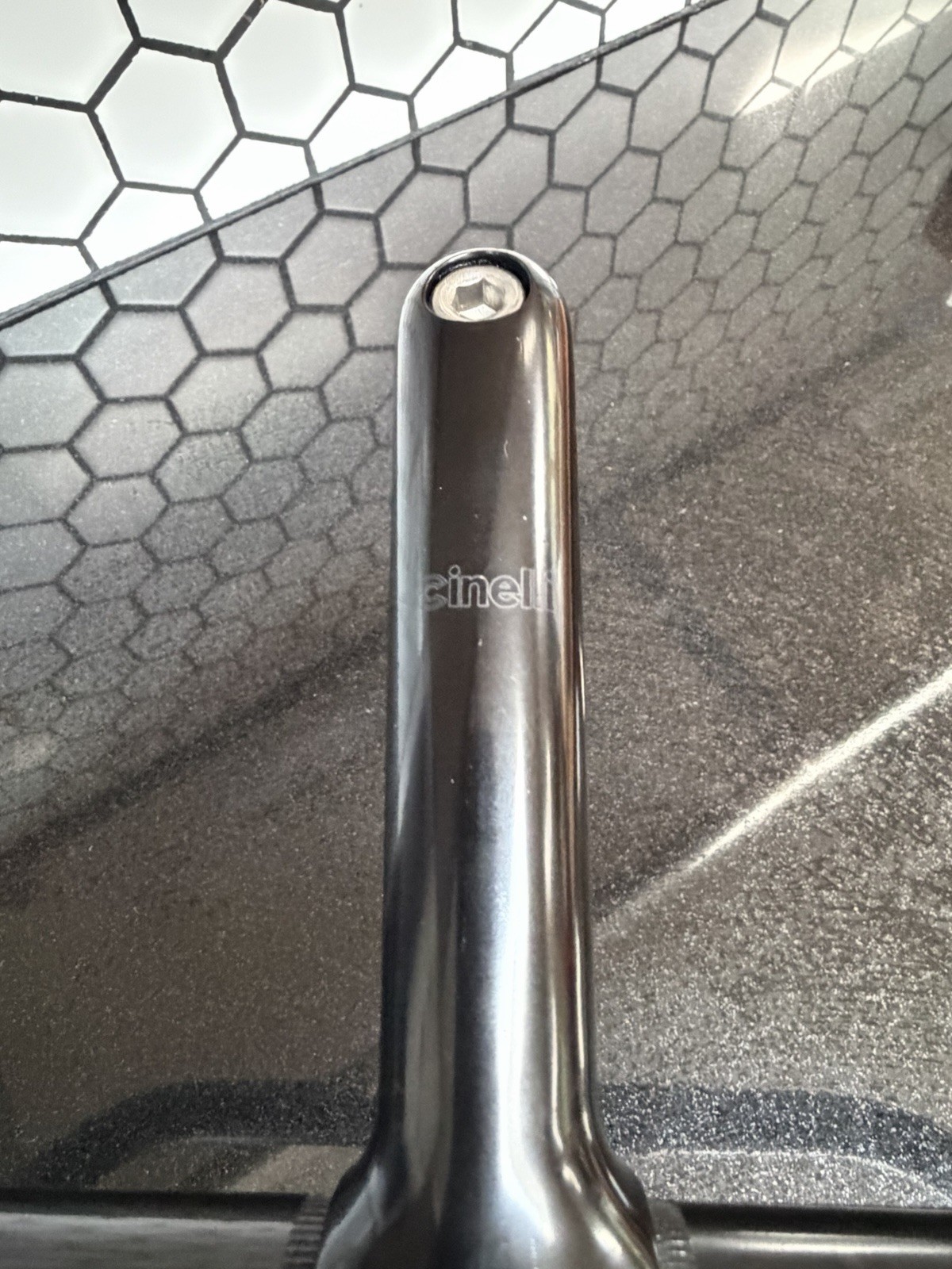Nitto “Black magic” 42mm drop Bar