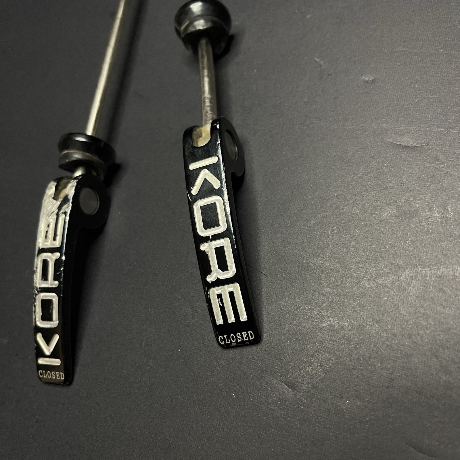 Kore Front 100mm / 135mm Quick Release Skewer Set
