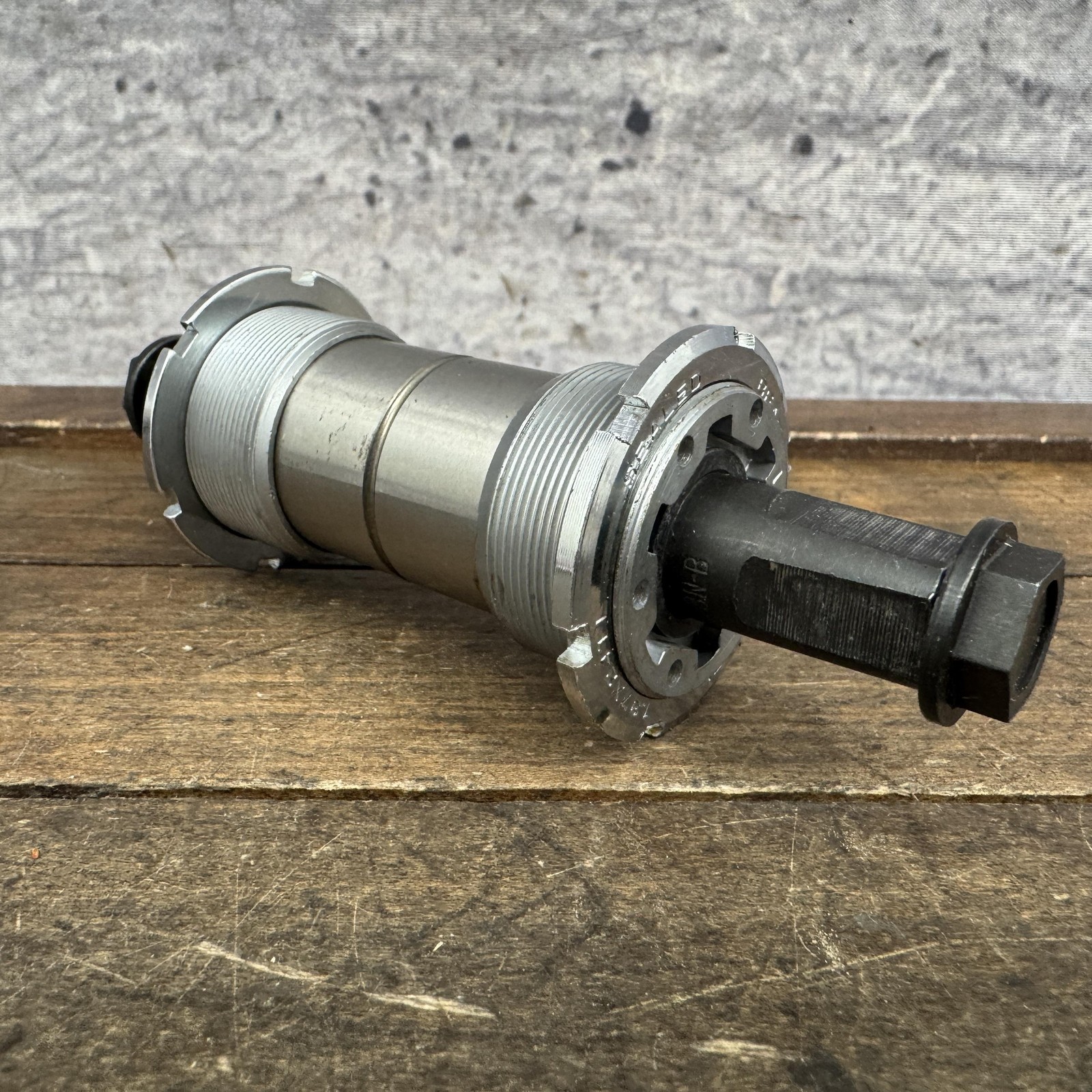 Sealed Bearing Bottom Bracket 68mm BSA 1.37x24T 120mm Square Taper Adjustable
