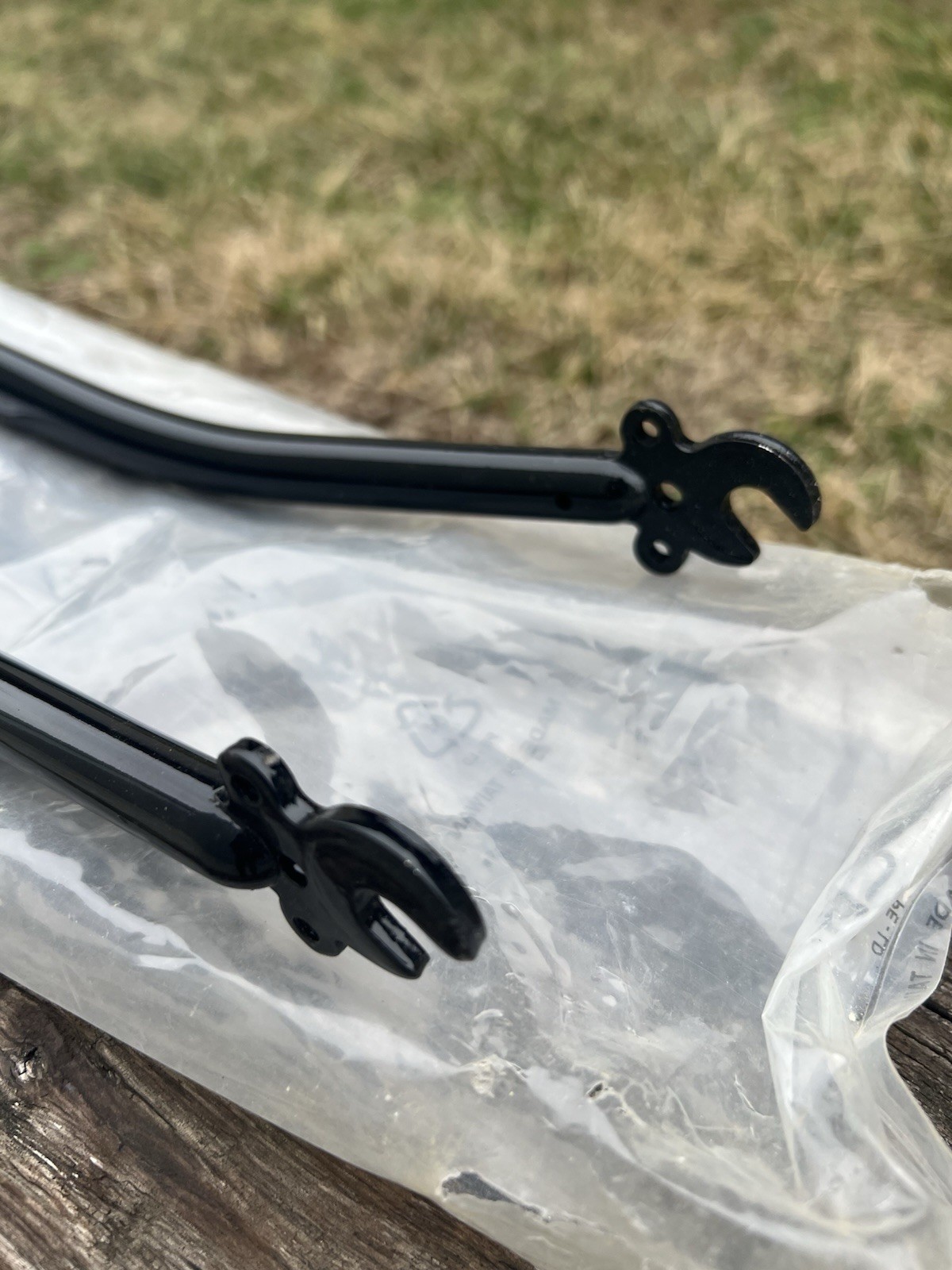 New ~ Sunlite 1″ Threaded Road Fork QR 27″ wheel 250mm steerer vintage Black