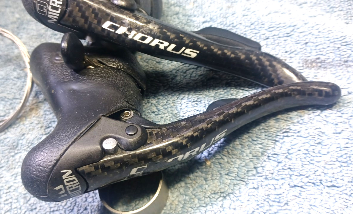 VGC, used, Campagnolo Chorus 10 Speed Carbon Levers Shifters 2/3×10 Ergopower