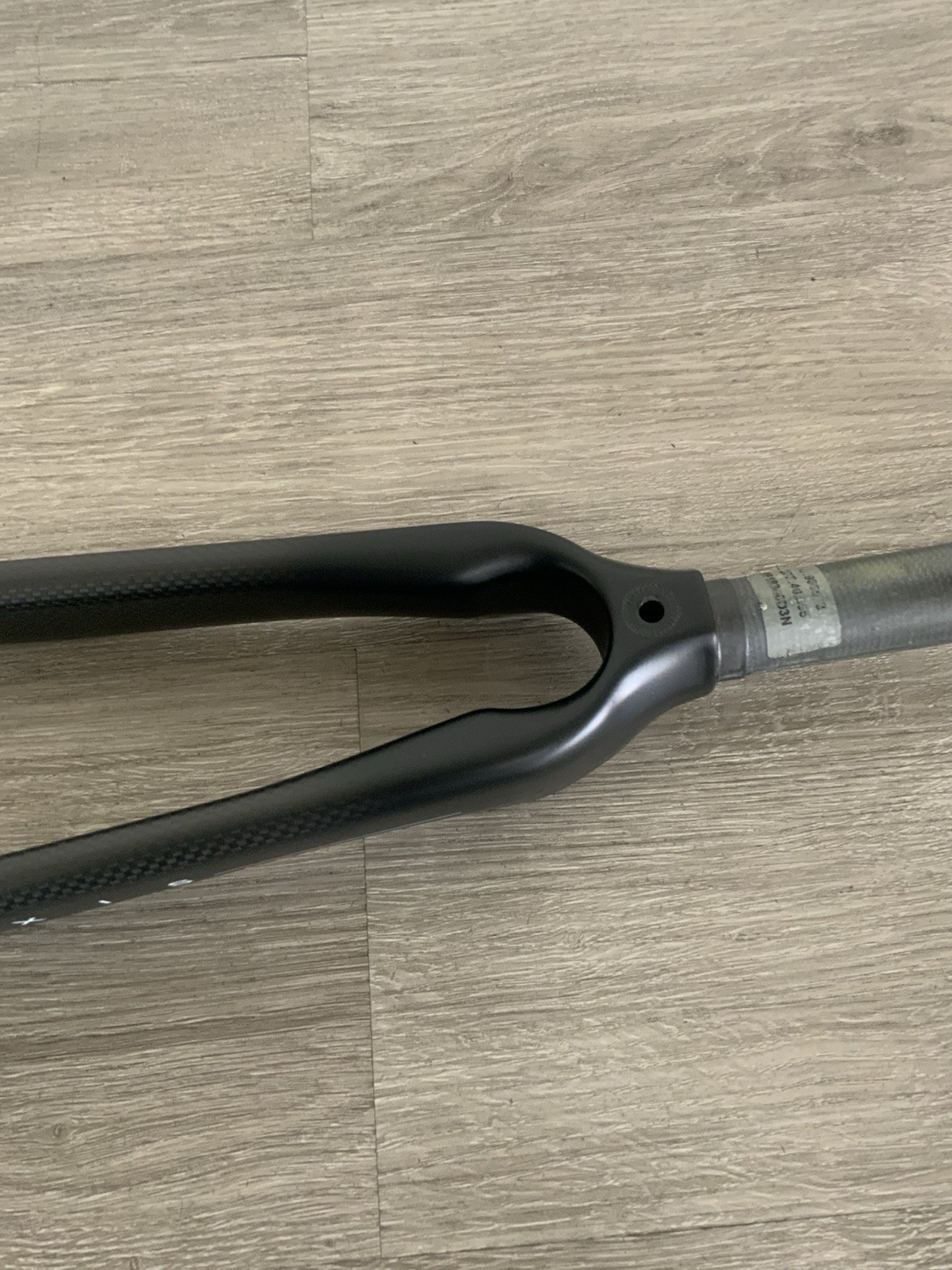 FORTE AXIS PRO FULL CARBON FORK ONE-INCH STEERER 250 MM LENGTH 350 GRAMS