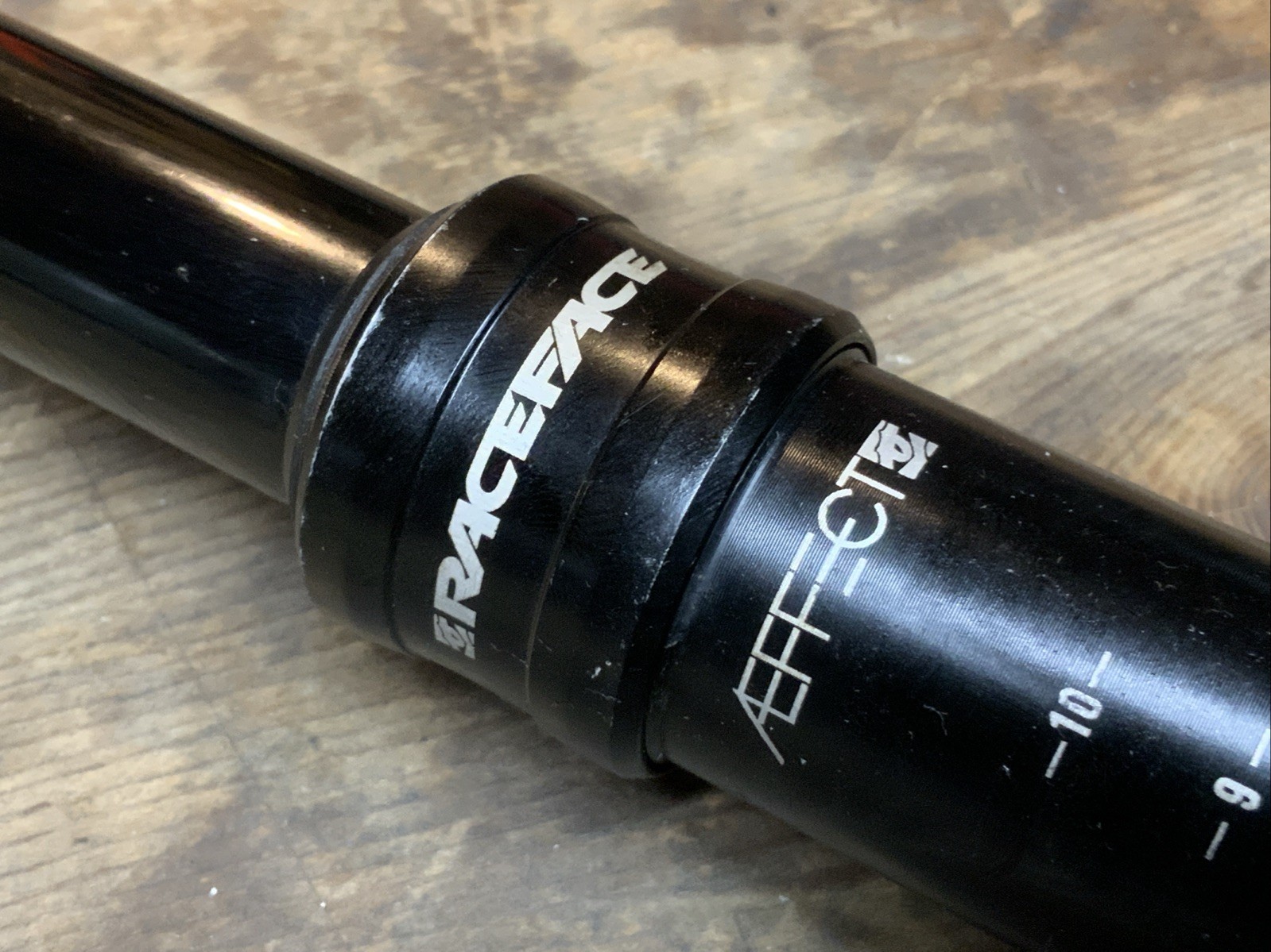 Race Face Dropper Post – 31.6mm 440mm – For Parts Only #1