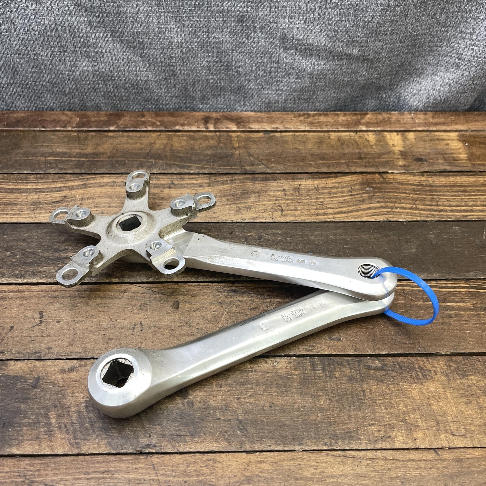 Vintage Shimano 600 FC-6206 Crank Set 165mm 110 BCD Silver Road Bike Japan