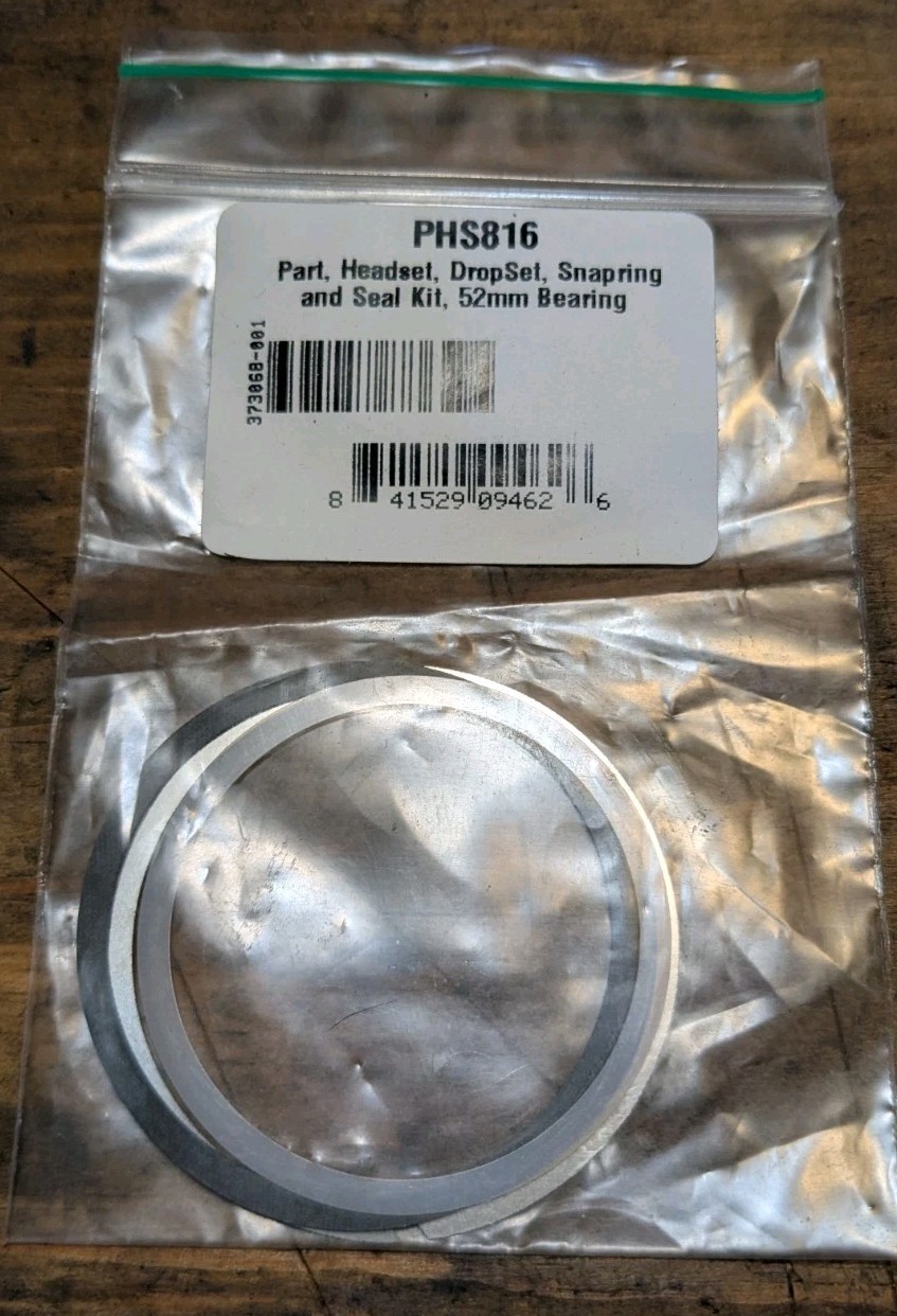 Chris King PHS816 Seal and Snap Ring Kit 52mm Bearing