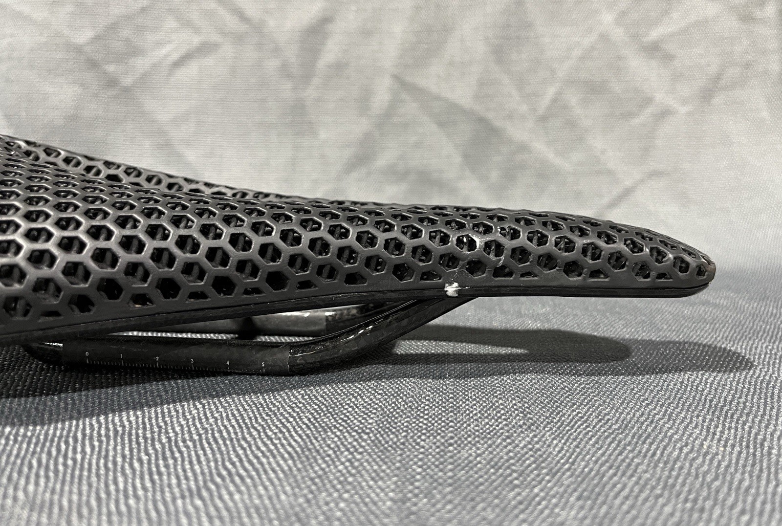 ODI Saddle MTB 147mm 7 x 9mm Carbon Fiber Rails & Shell 3D Printed 187g Black