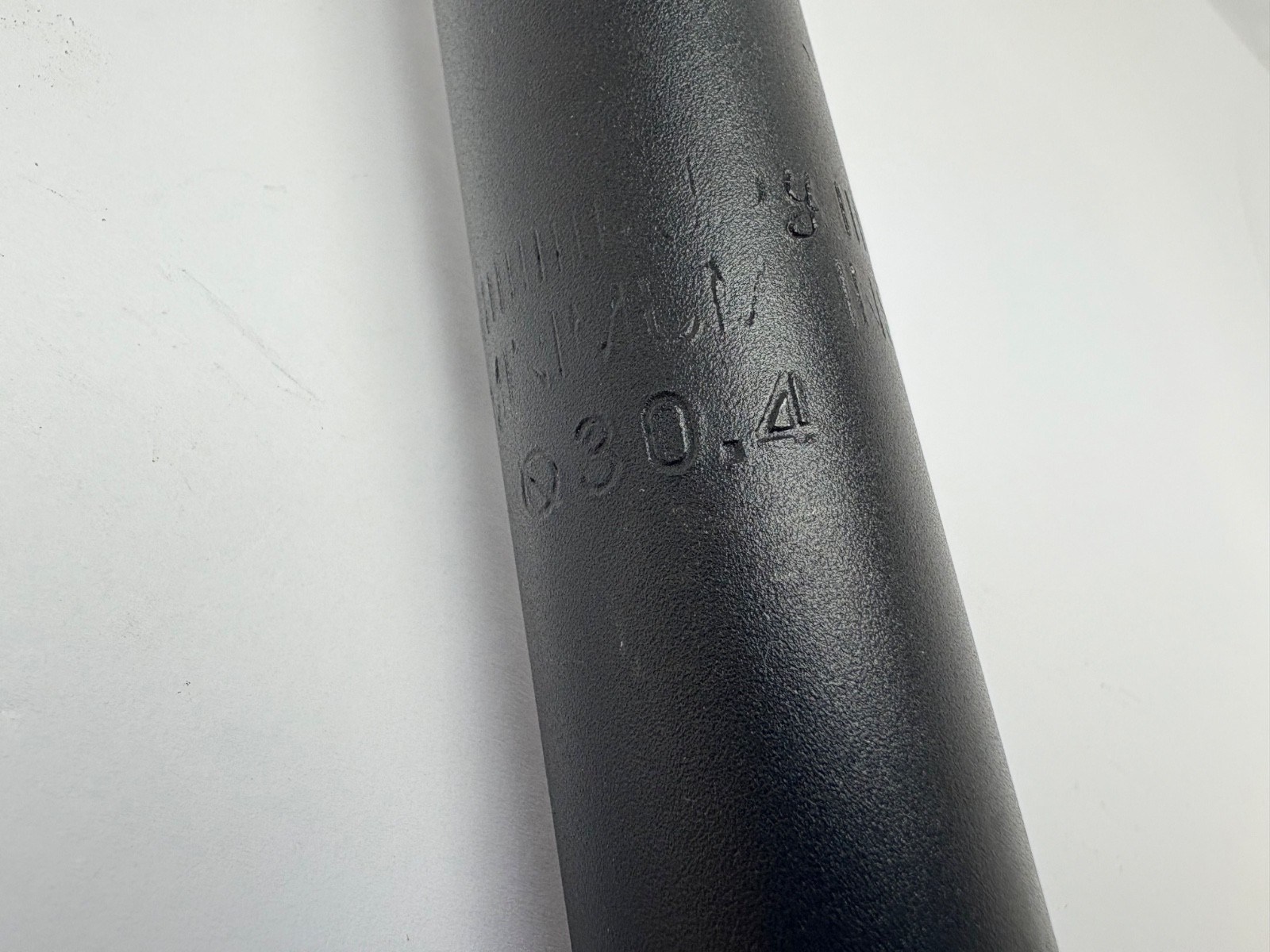 New Bike Bicycle Alloy Micro Adjust Seatpost 30.4mm x 300MM Black