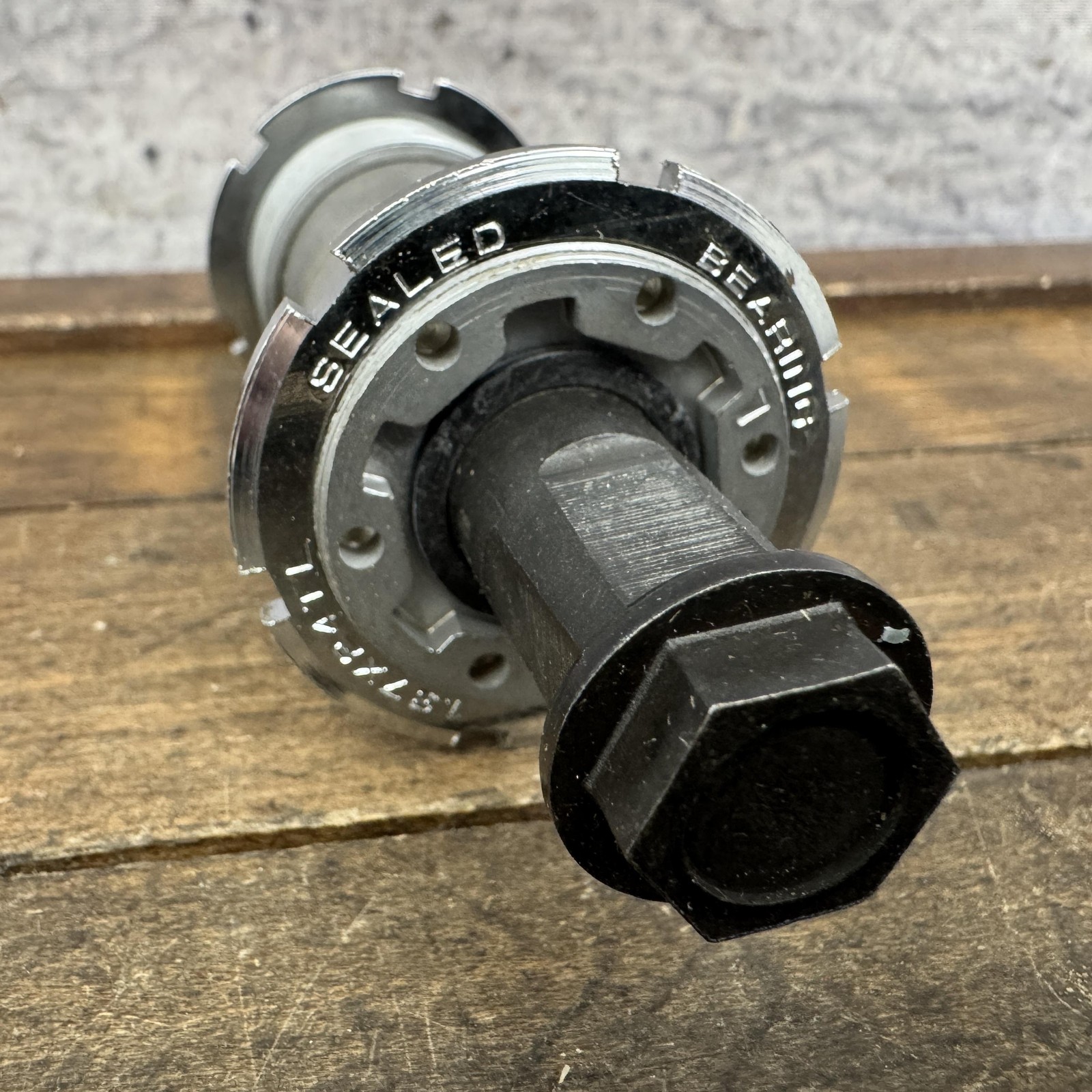 Sealed Bearing Bottom Bracket 68mm BSA 1.37x24T 120mm Square Taper Adjustable