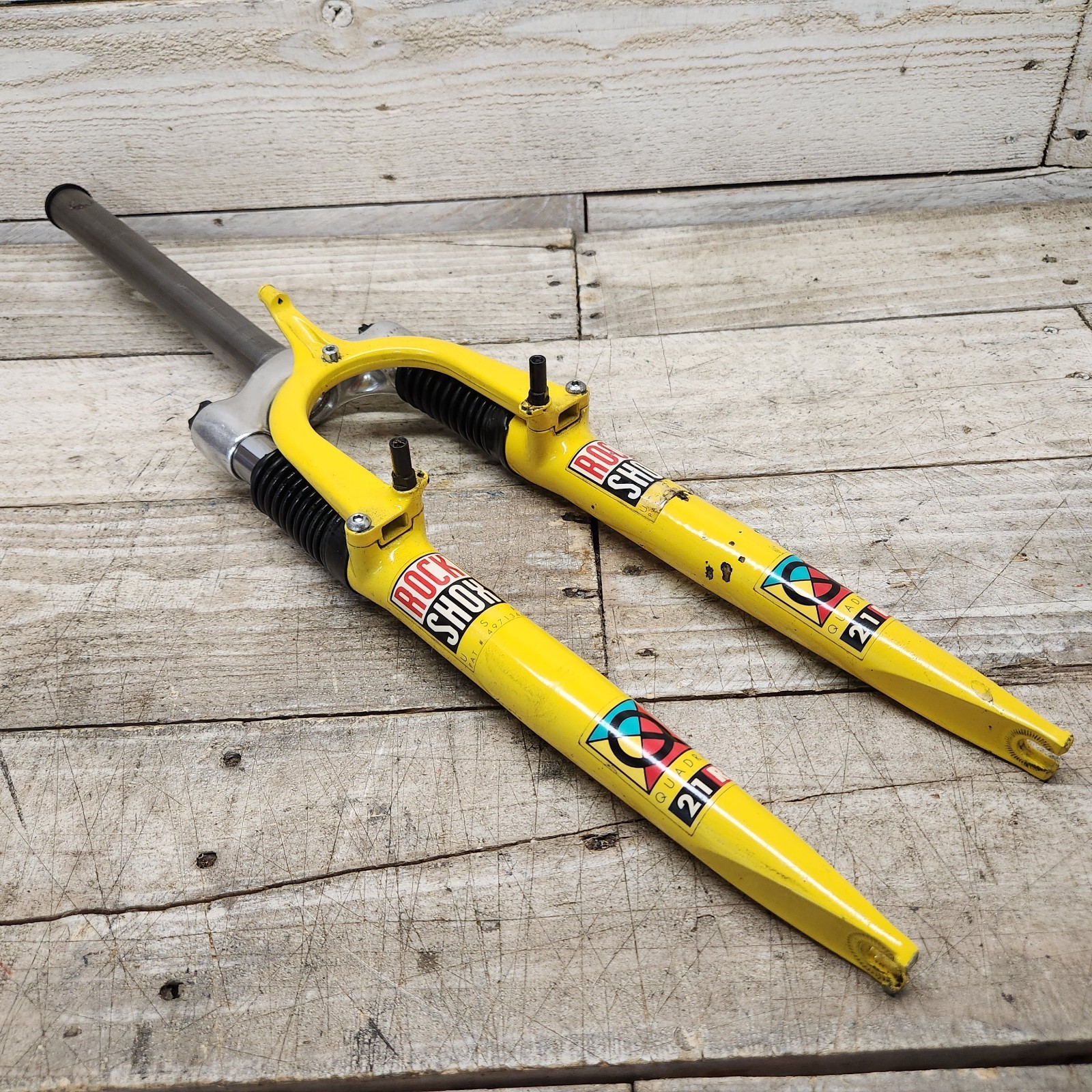 1995 RockShox Quadra 21R Suspension Fork Yellow 1 1/8” MTB Fork 26″ Wheels